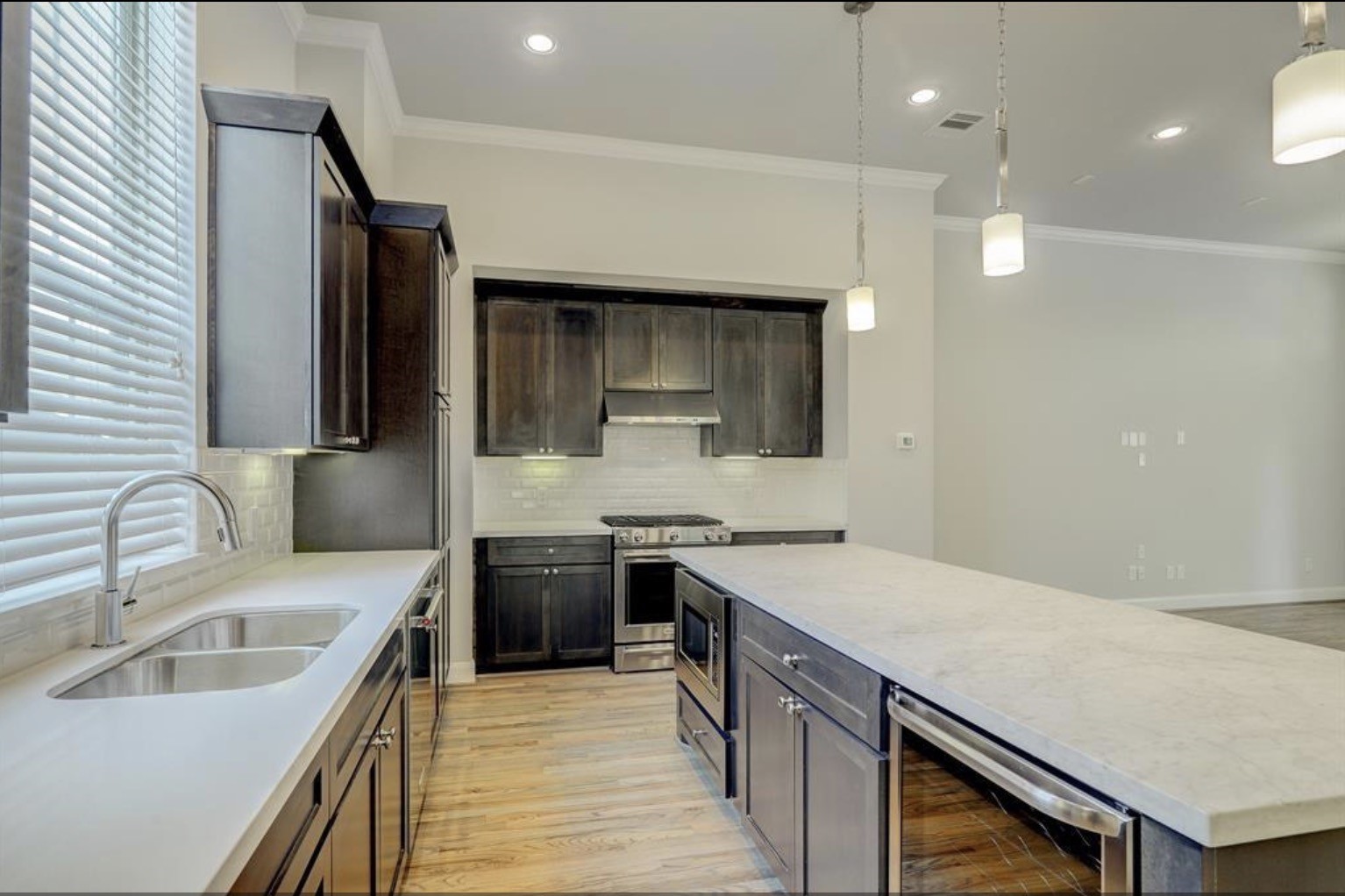 1040 W 26 Street, #B, Houston, TX 77008