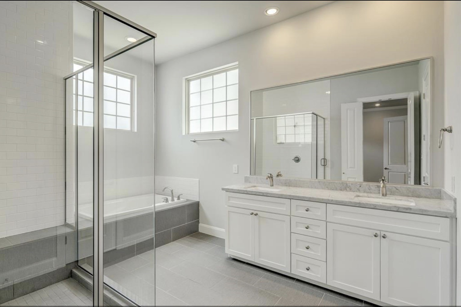 1040 W 26 Street, #B, Houston, TX 77008