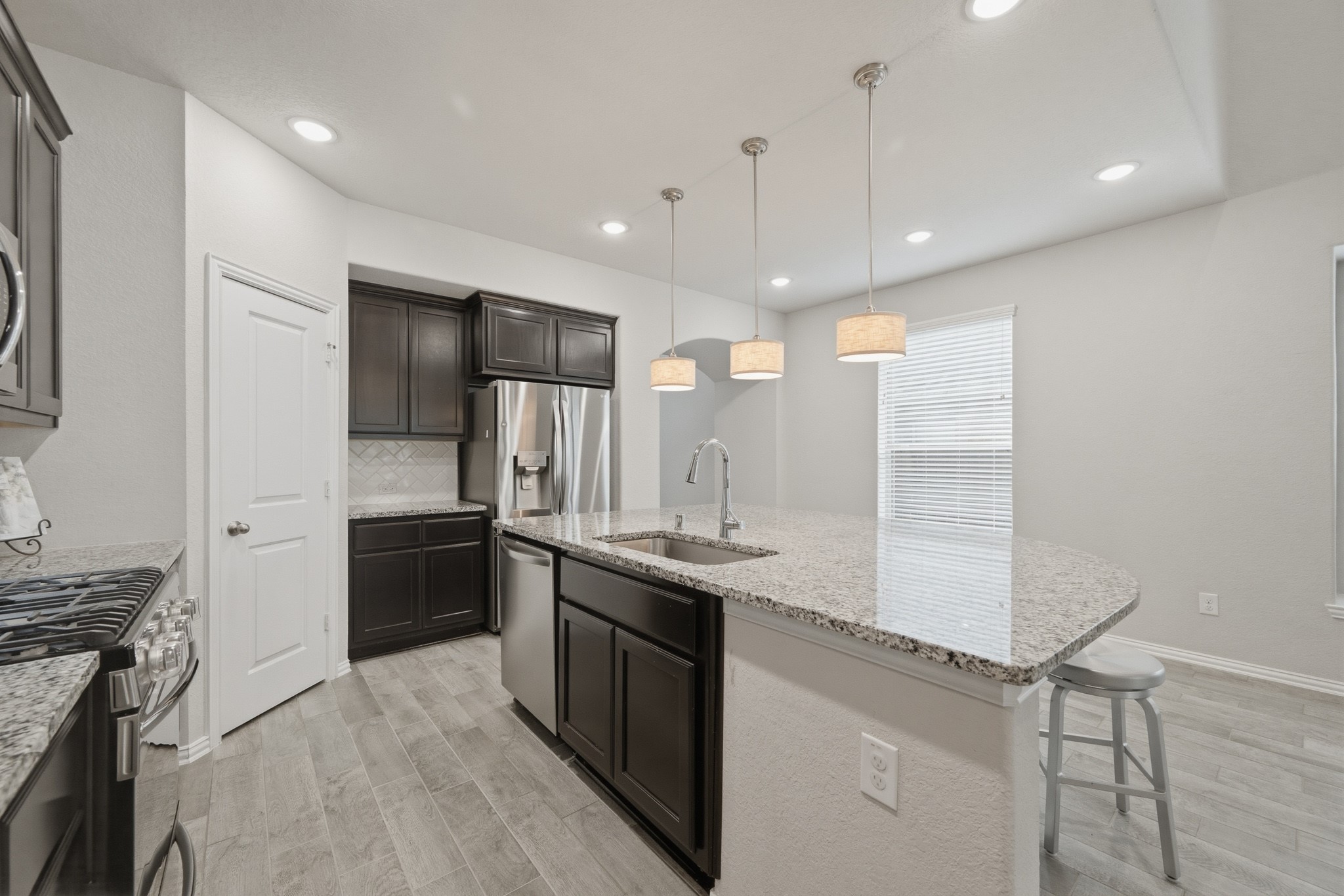 10602 Wagner Street, Rosharon, TX 77583