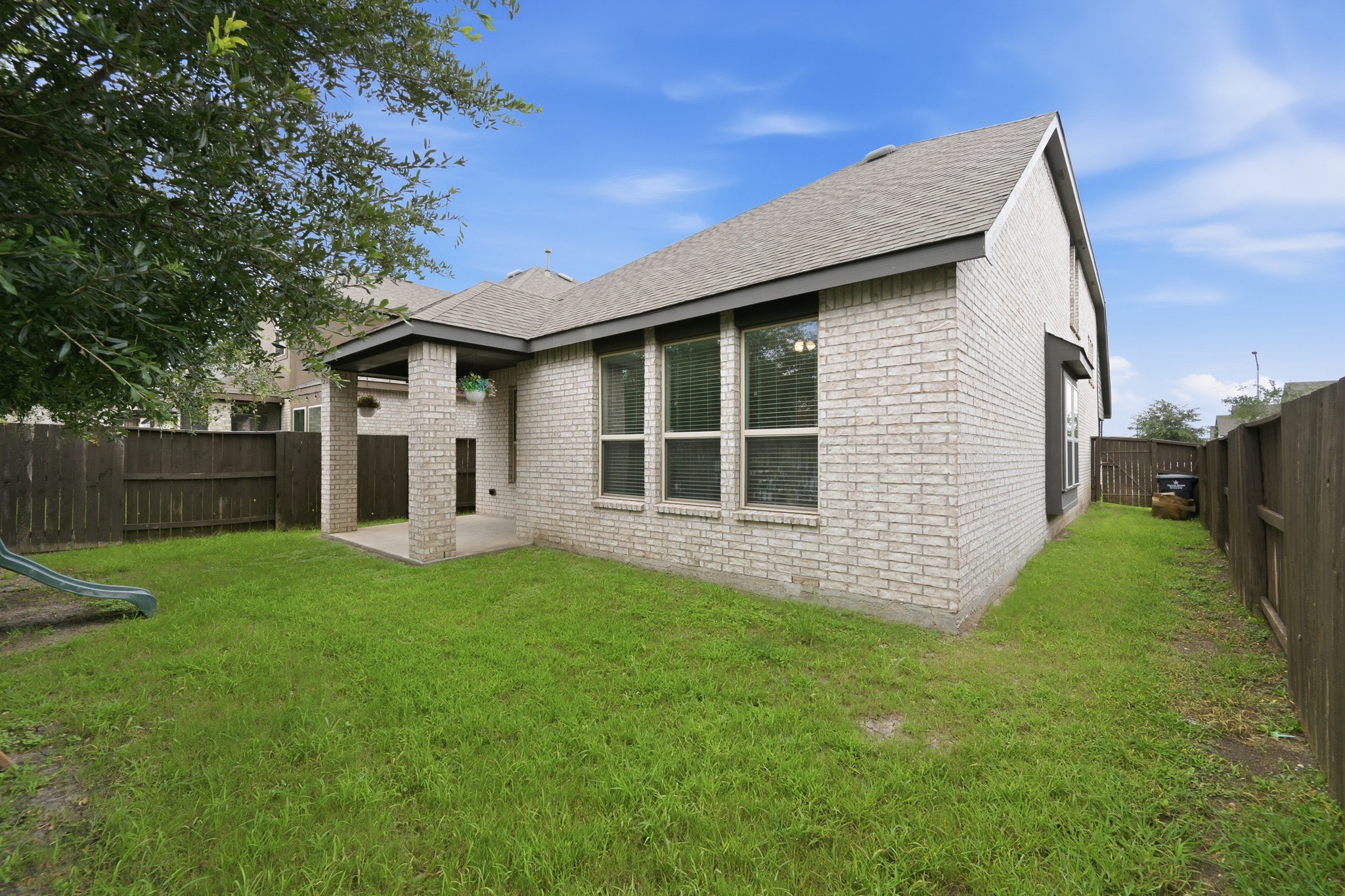 10602 Wagner Street, Rosharon, TX 77583