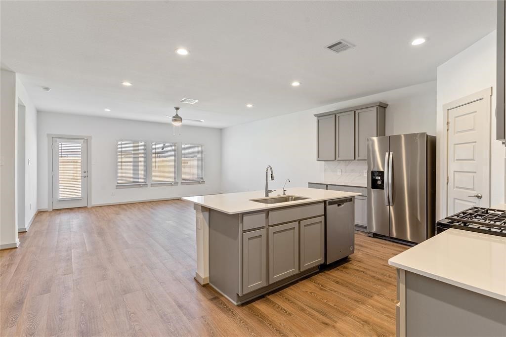 29318 Hoelzen Hollow Drive, Katy, TX 77494