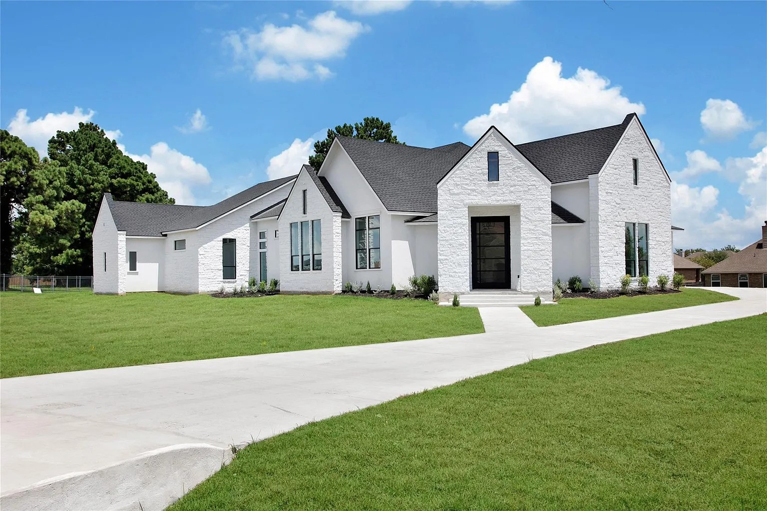 19006 Grandview Court, Montgomery, TX 77356 19006 Grandview Court, Montgomery, TX 77356