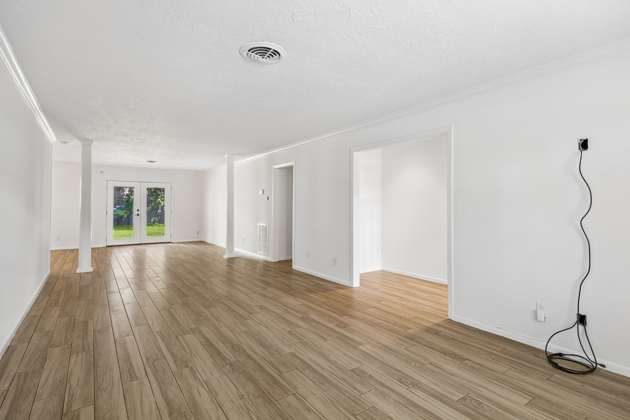 4406 Goldfinch Street, Houston, TX 77035