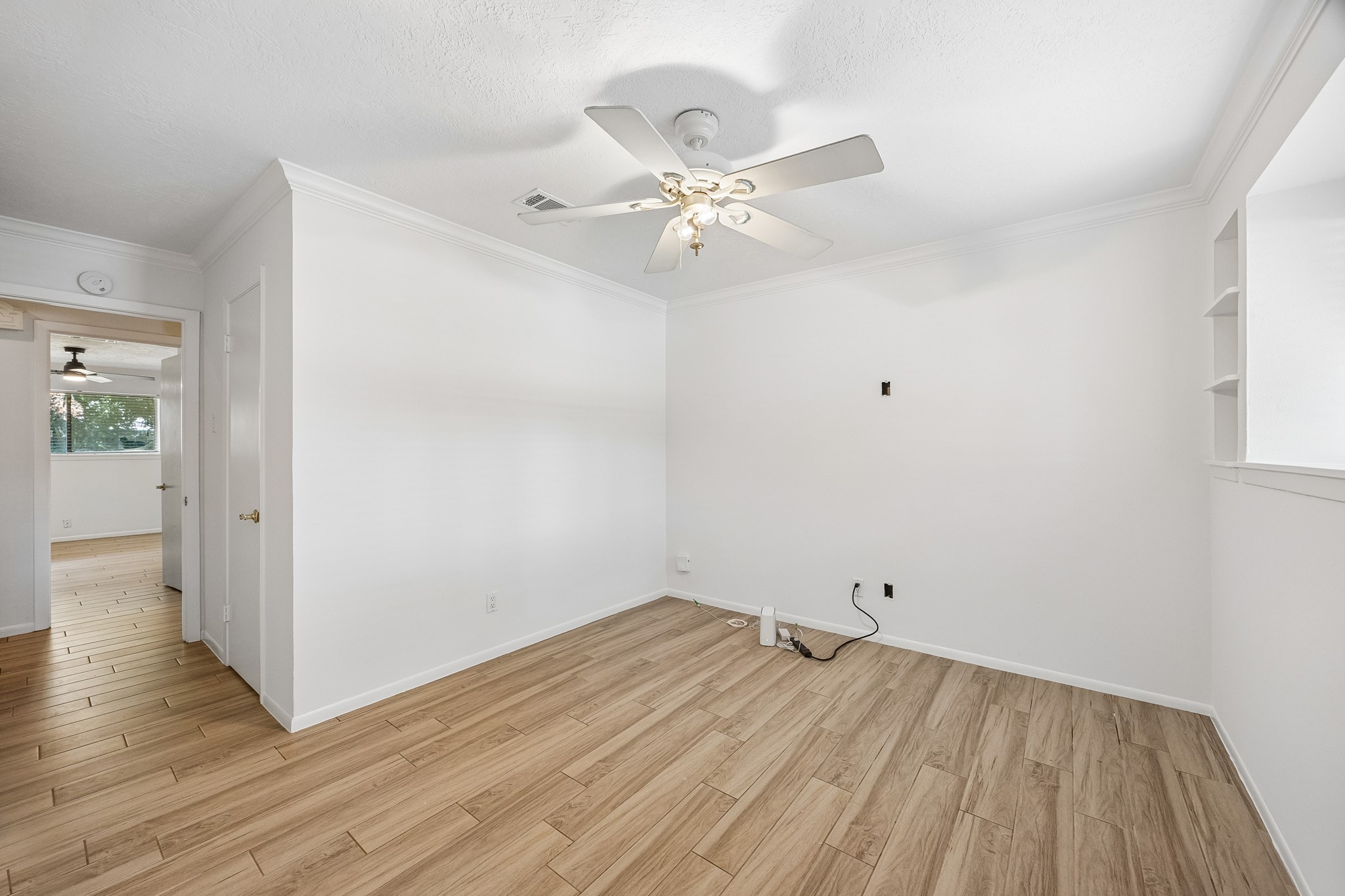 4406 Goldfinch Street, Houston, TX 77035