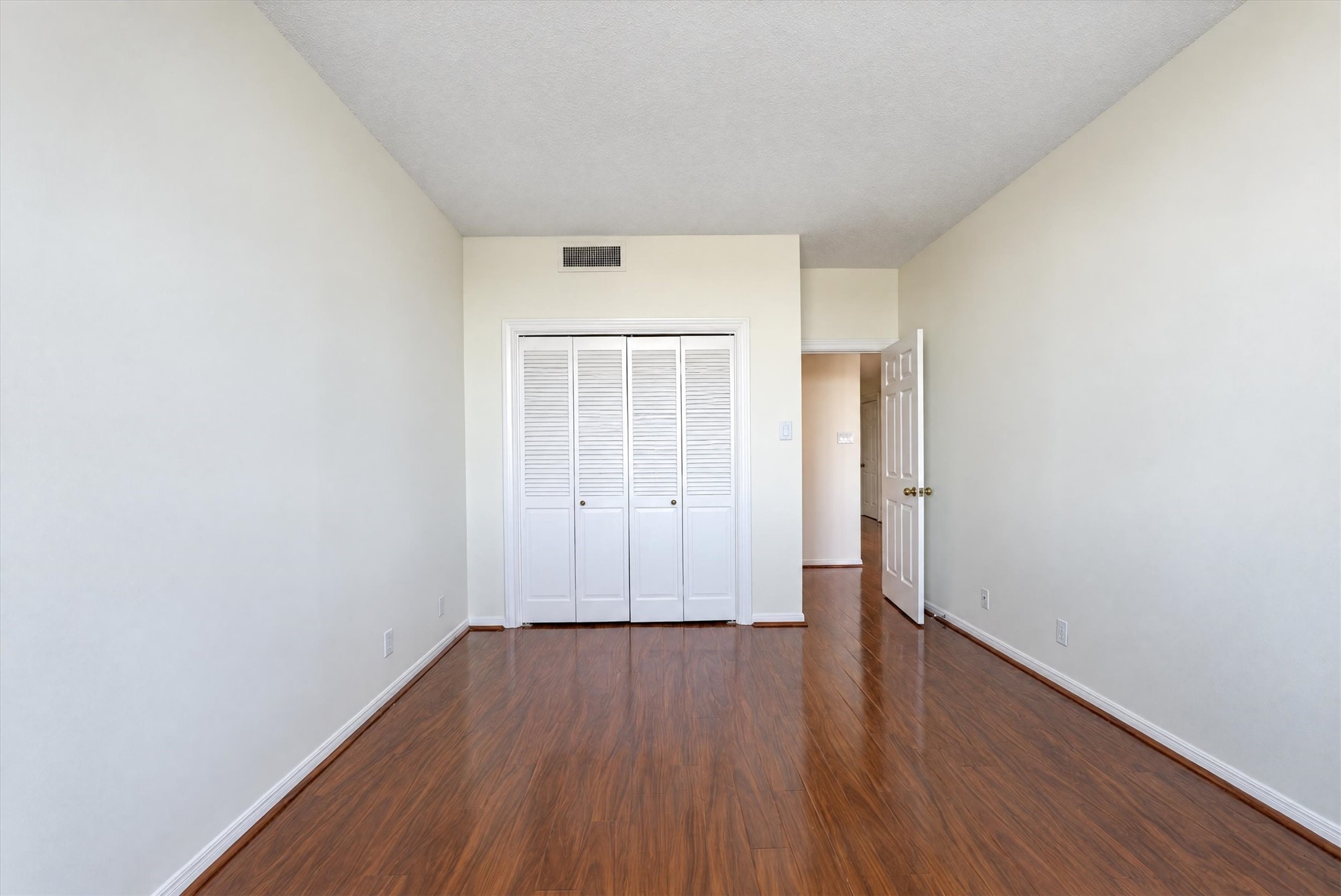 Another view of the secondary bedroom.