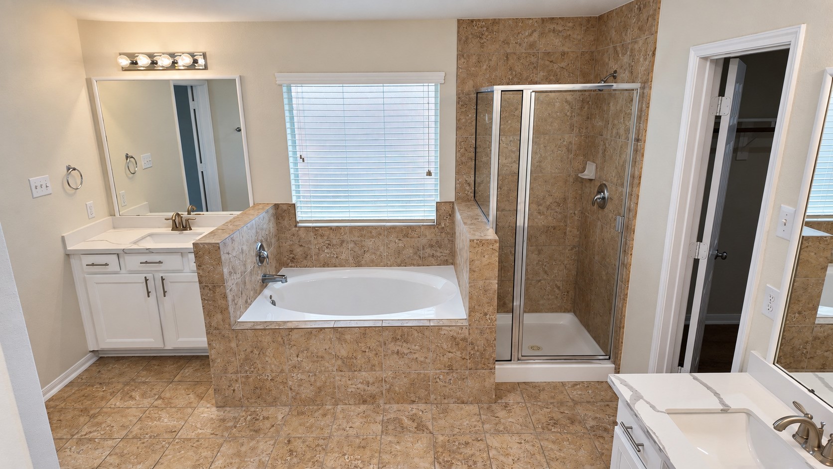 4713 HIGH CREEK CT, Alvin, TX 77511
