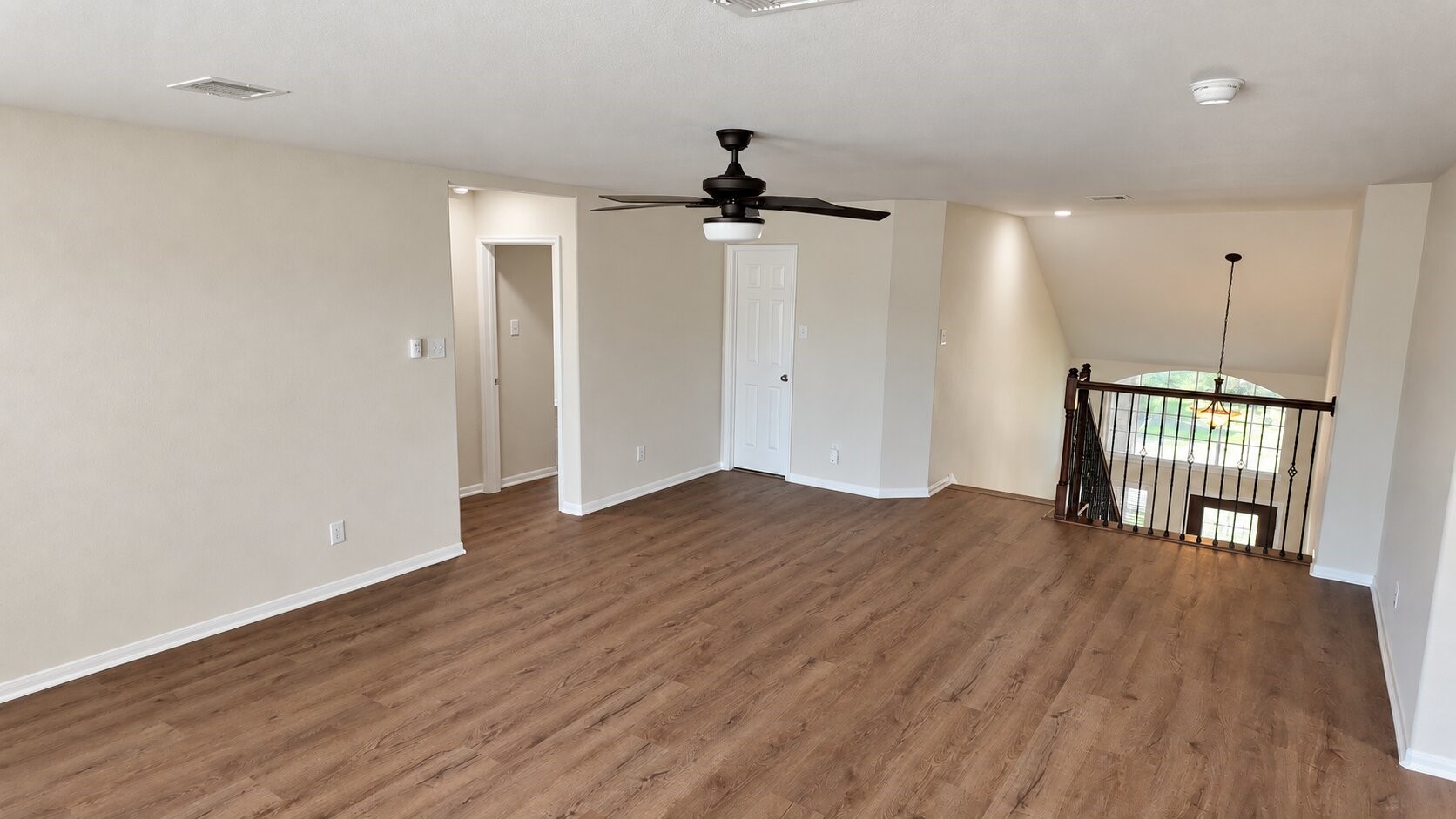 4713 HIGH CREEK CT, Alvin, TX 77511