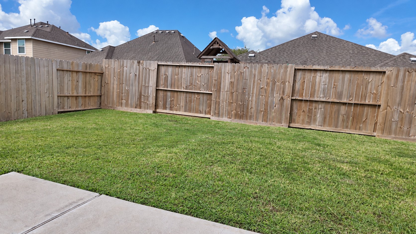 4713 HIGH CREEK CT, Alvin, TX 77511