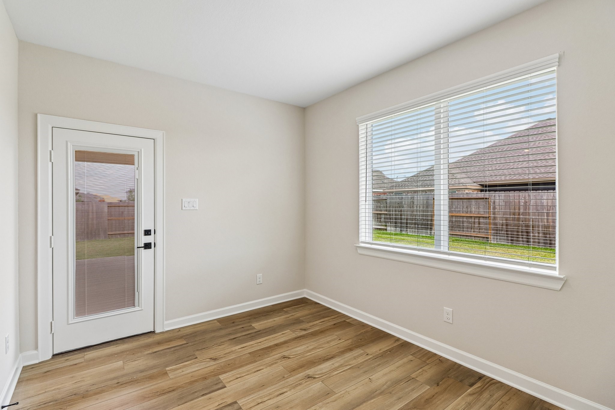 3202 Bolt Rope Drive, Texas City, TX 77510