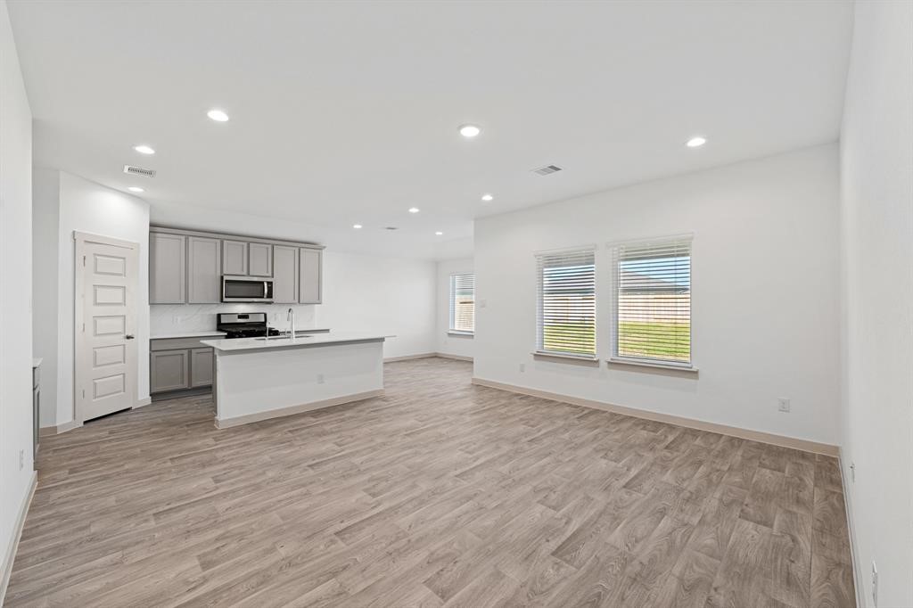 7910 Duck Ponds Place, Rosharon, TX 77583 7910 Duck Ponds Place, Rosharon, TX 77583