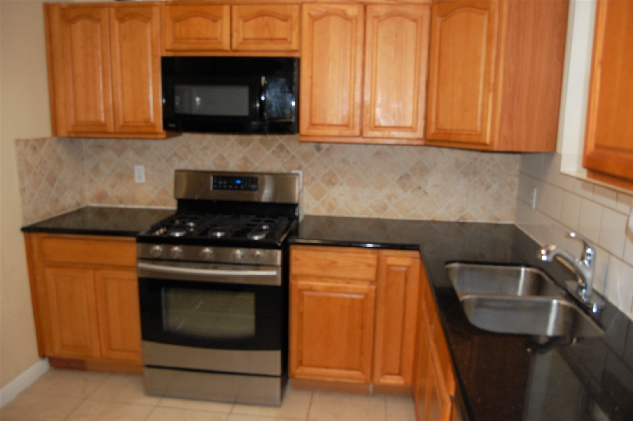 115 Barracuda Avenue, Galveston, TX 77550