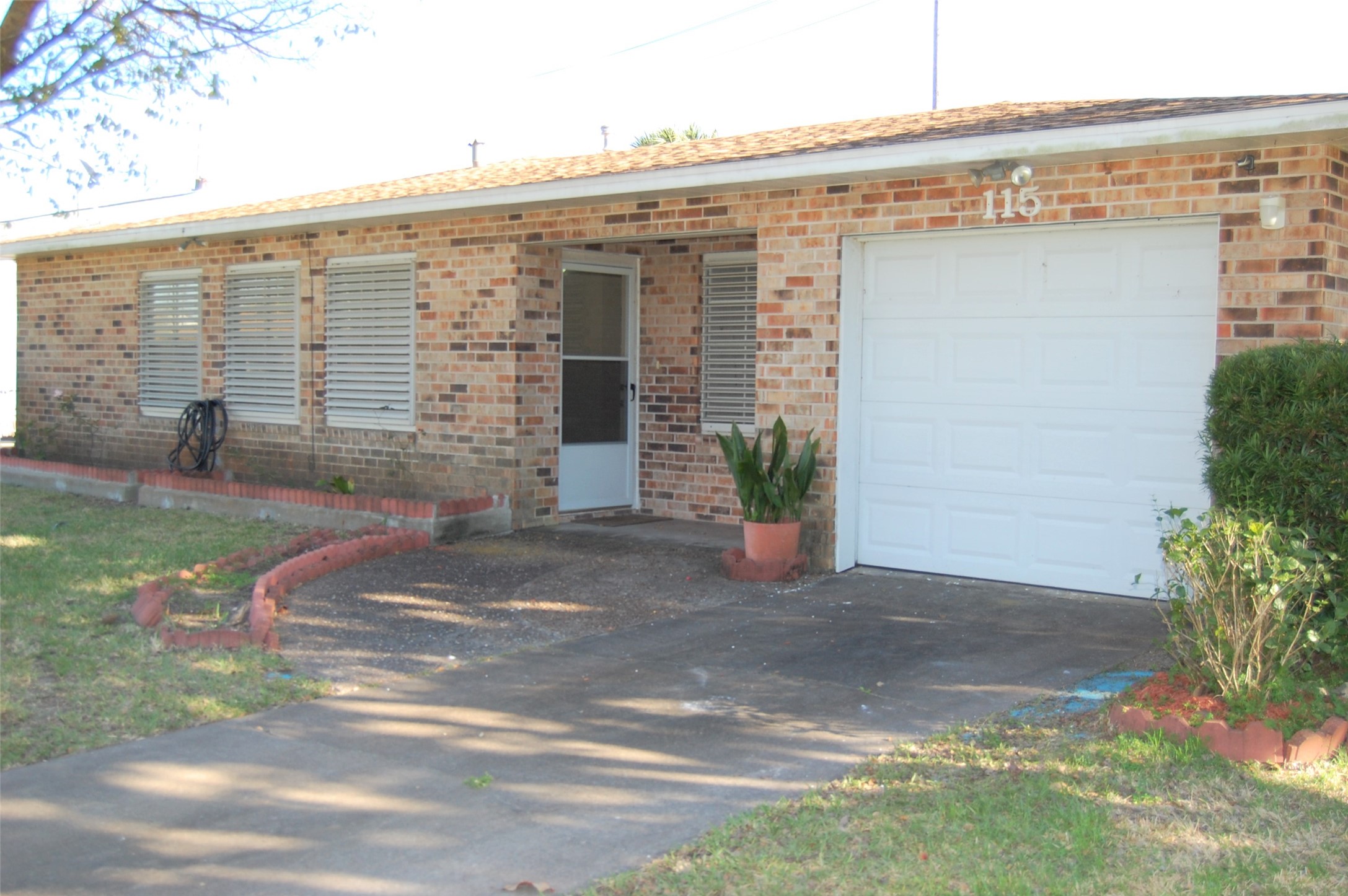 115 Barracuda Avenue, Galveston, TX 77550
