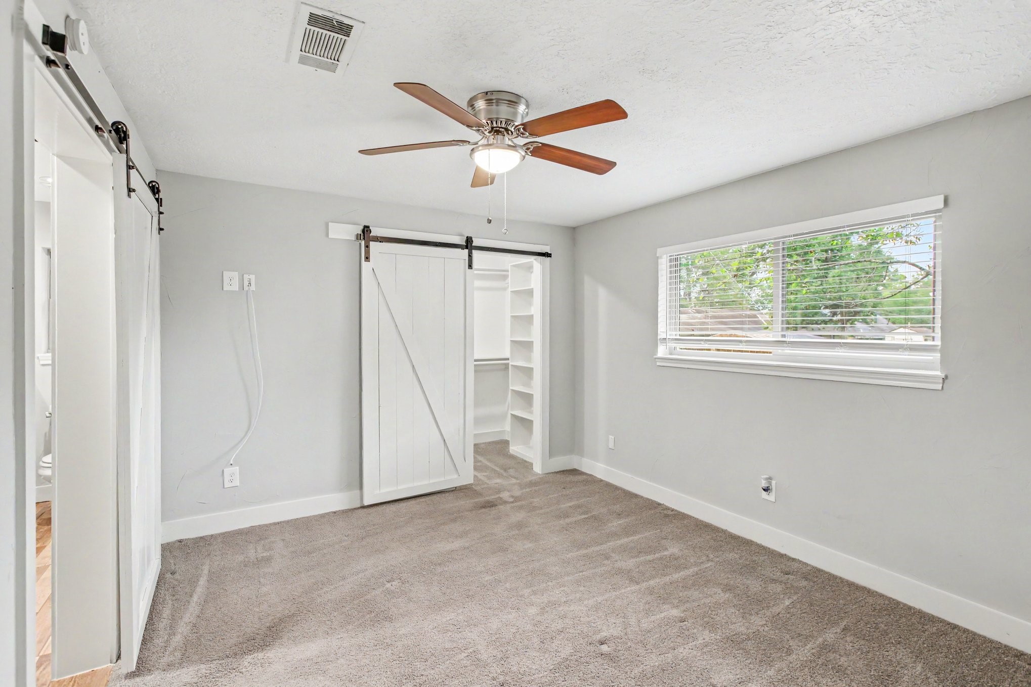 214 Hillside Court, Spring, TX 77386