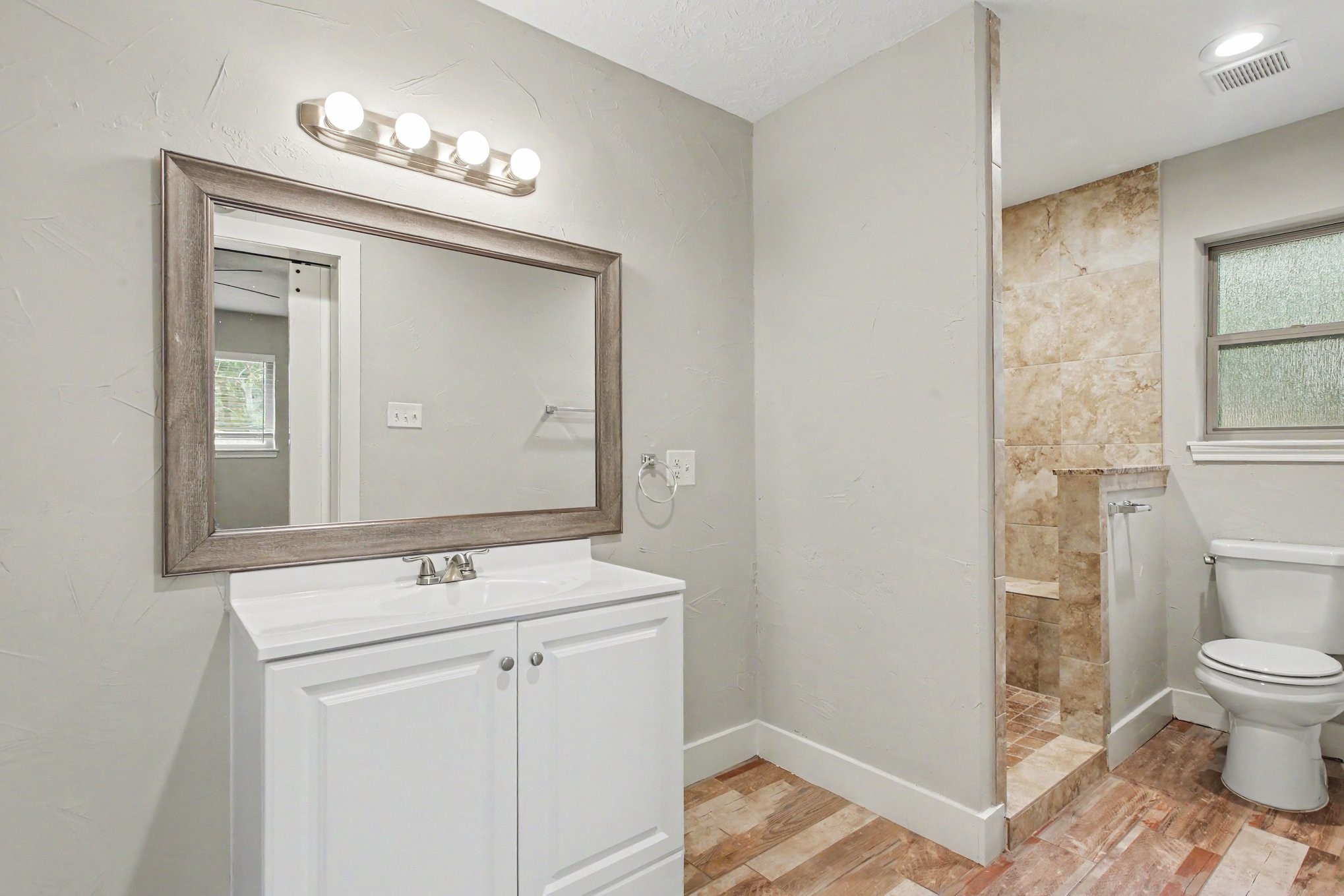 214 Hillside Court, Spring, TX 77386