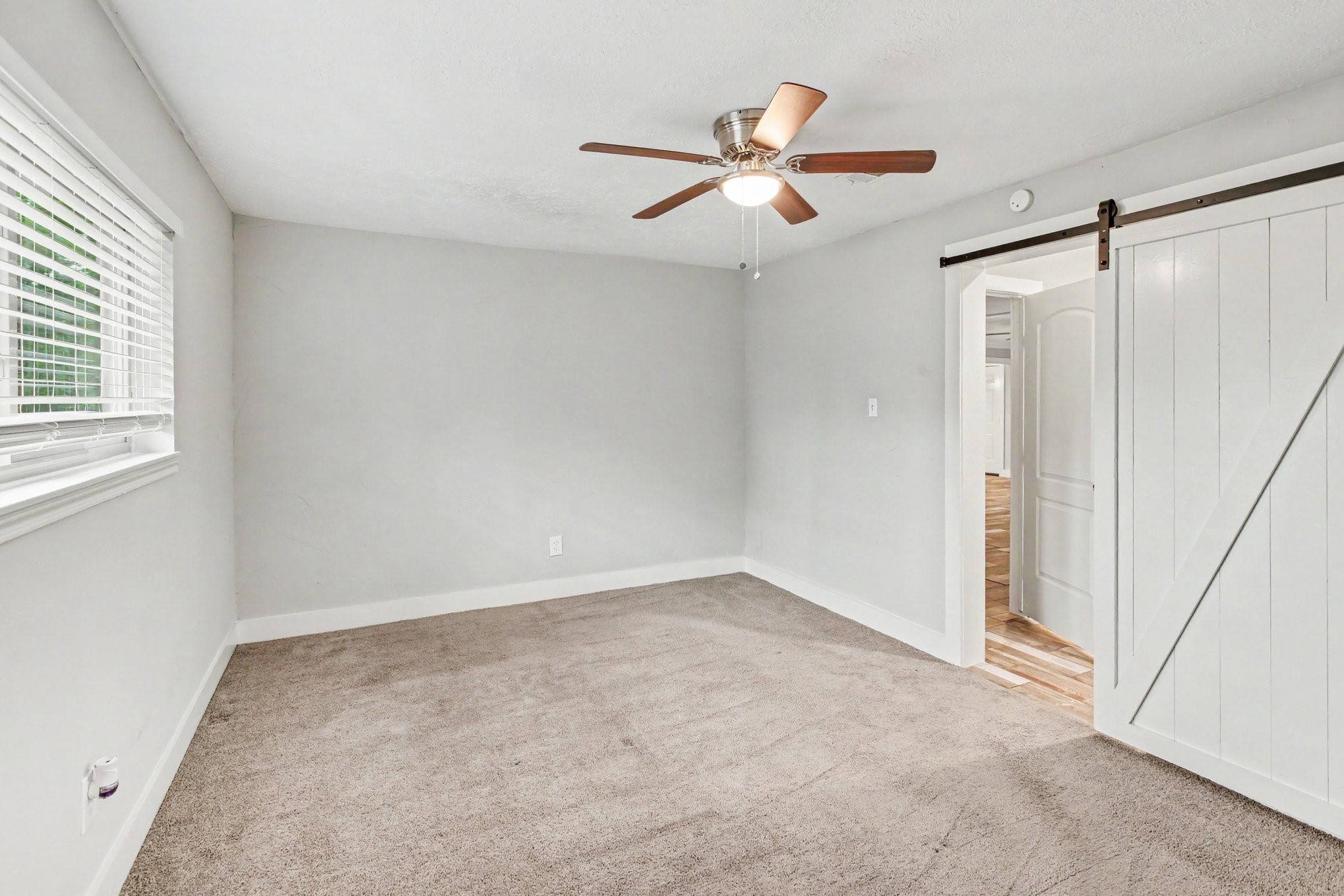 214 Hillside Court, Spring, TX 77386