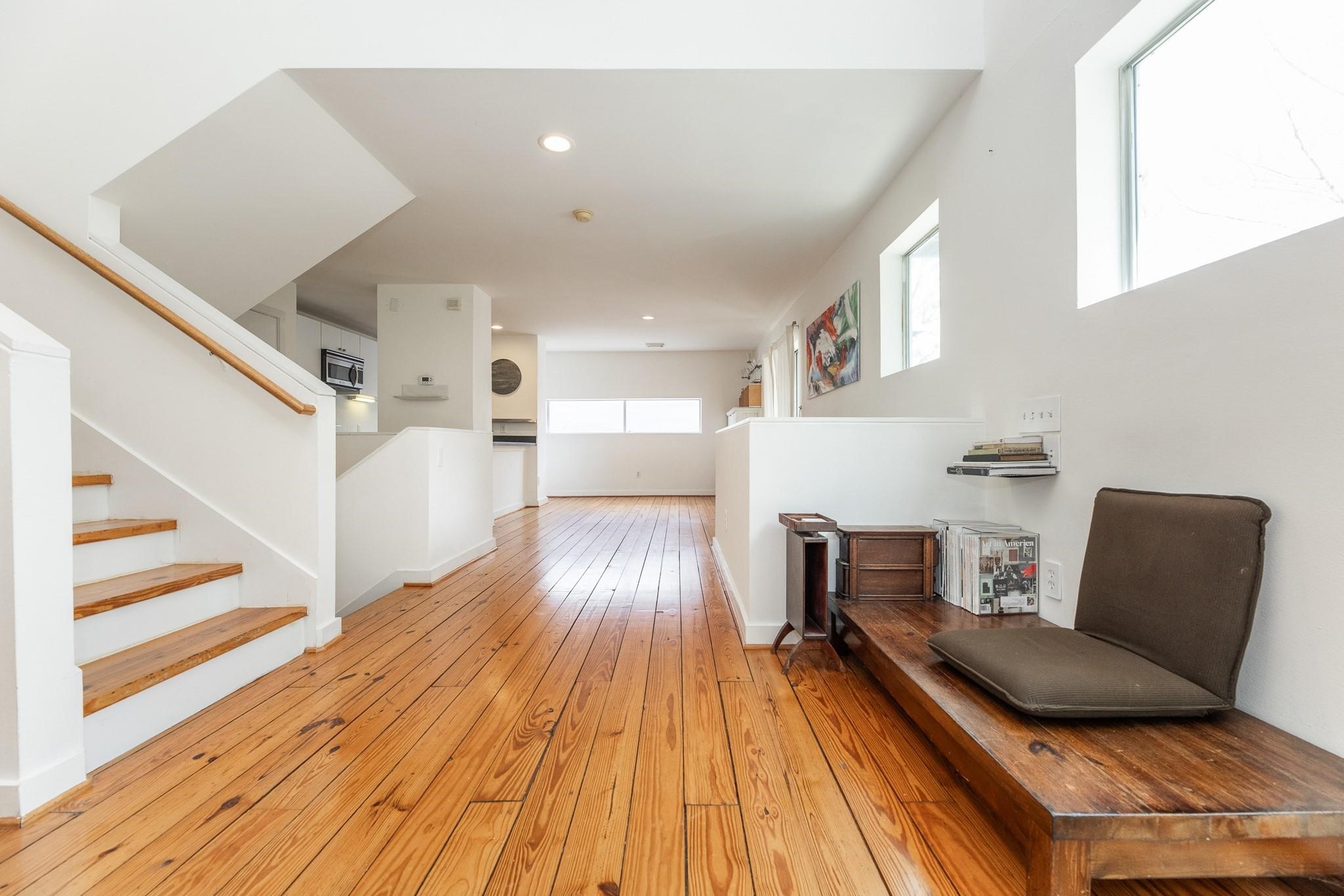 2714 Chenevert Street, Houston, TX 77004