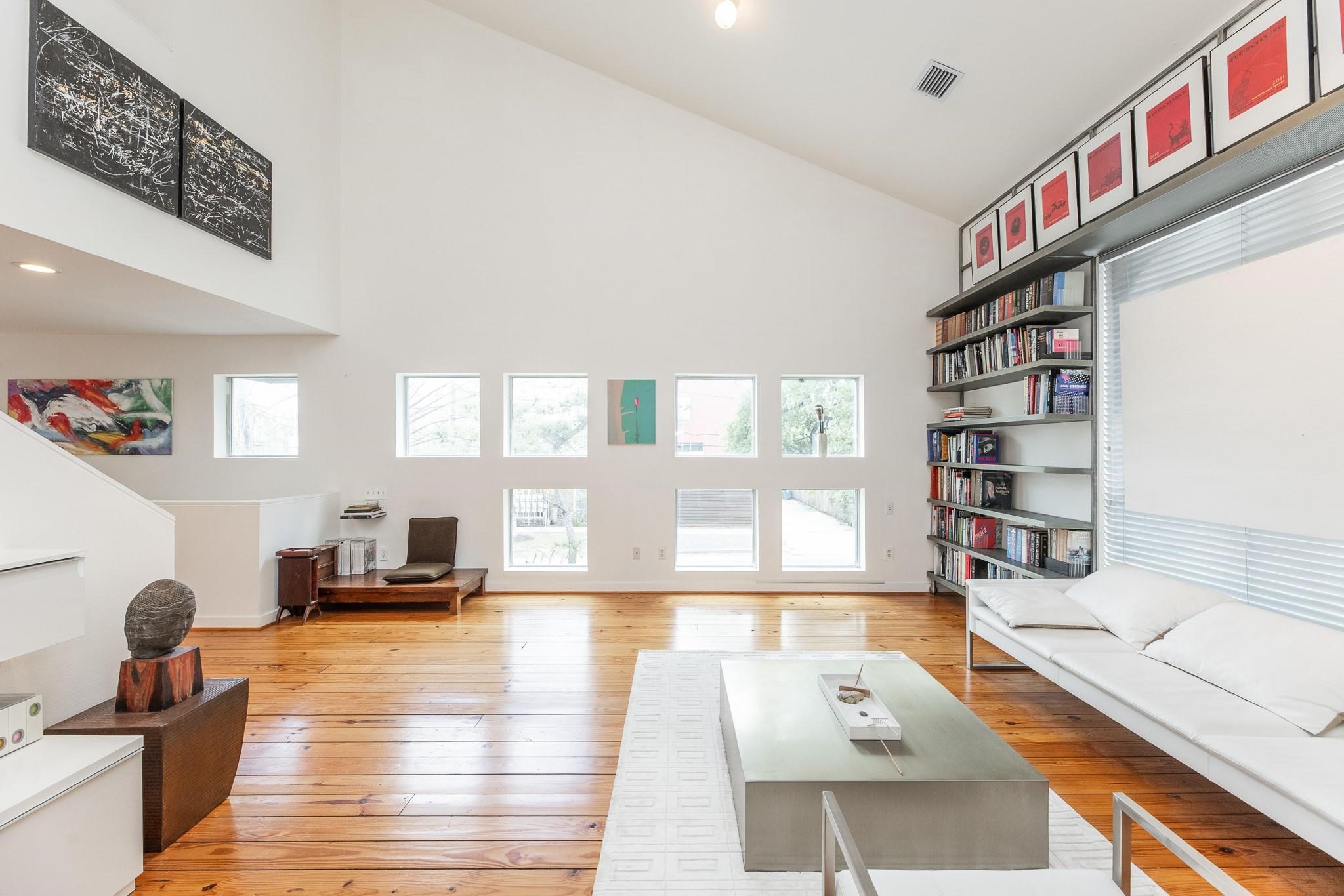 2714 Chenevert Street, Houston, TX 77004