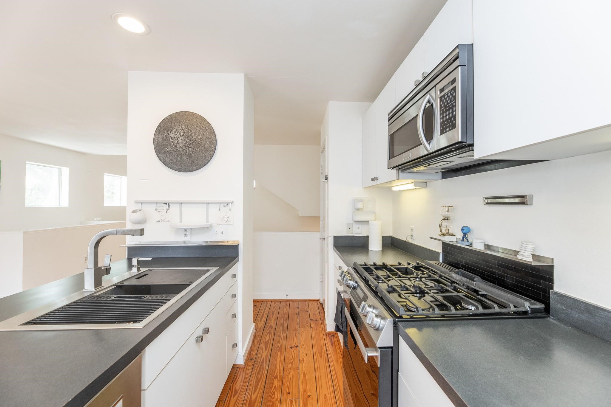 2714 Chenevert Street, Houston, TX 77004
