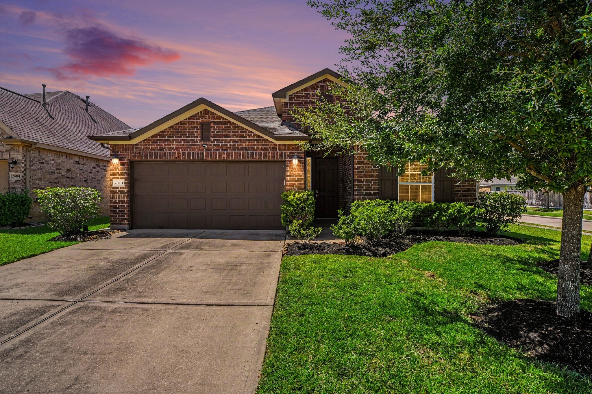 Welcome Home to 20211 Peralta Cliff Trl in Richmond, TX Welcome Home to 20211 Peralta Cliff Trl in Richmond, TX