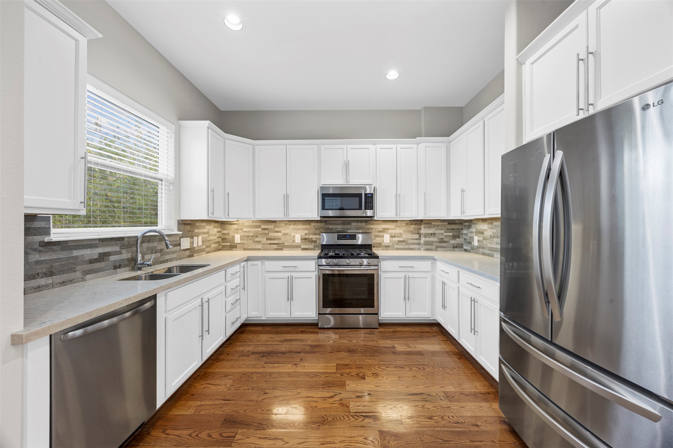626 E 28th Street, Houston, TX 77008