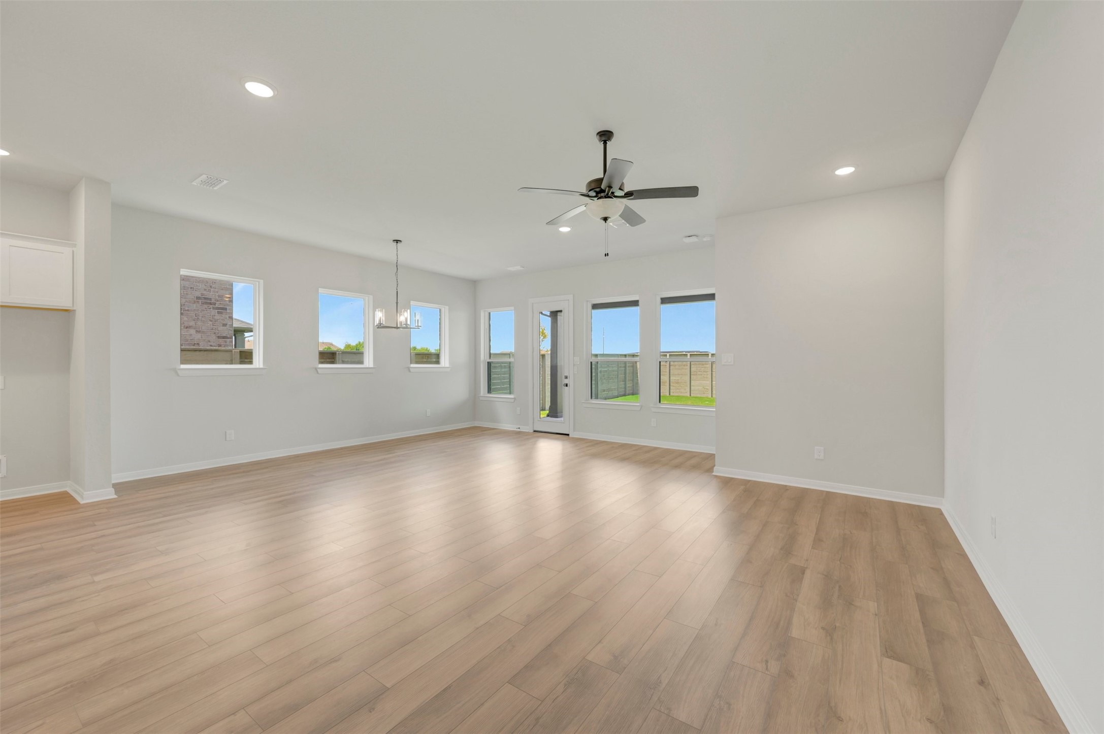 7022 Salt Dome Drive, League City, TX 77546