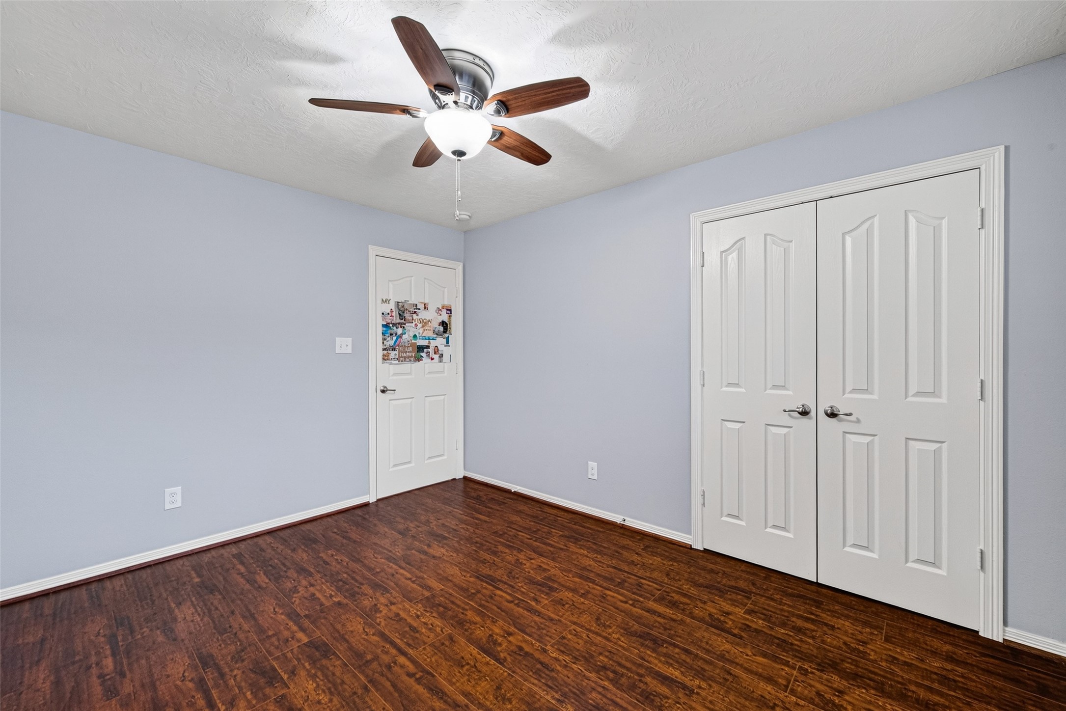Upstairs bedroom.