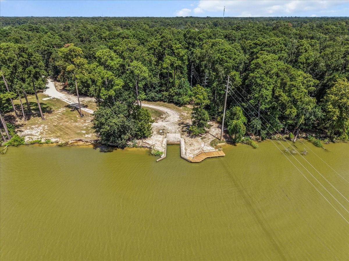 The Commons lifestyle includes nearby Lake Houston access with a community boat launch for days on the water.