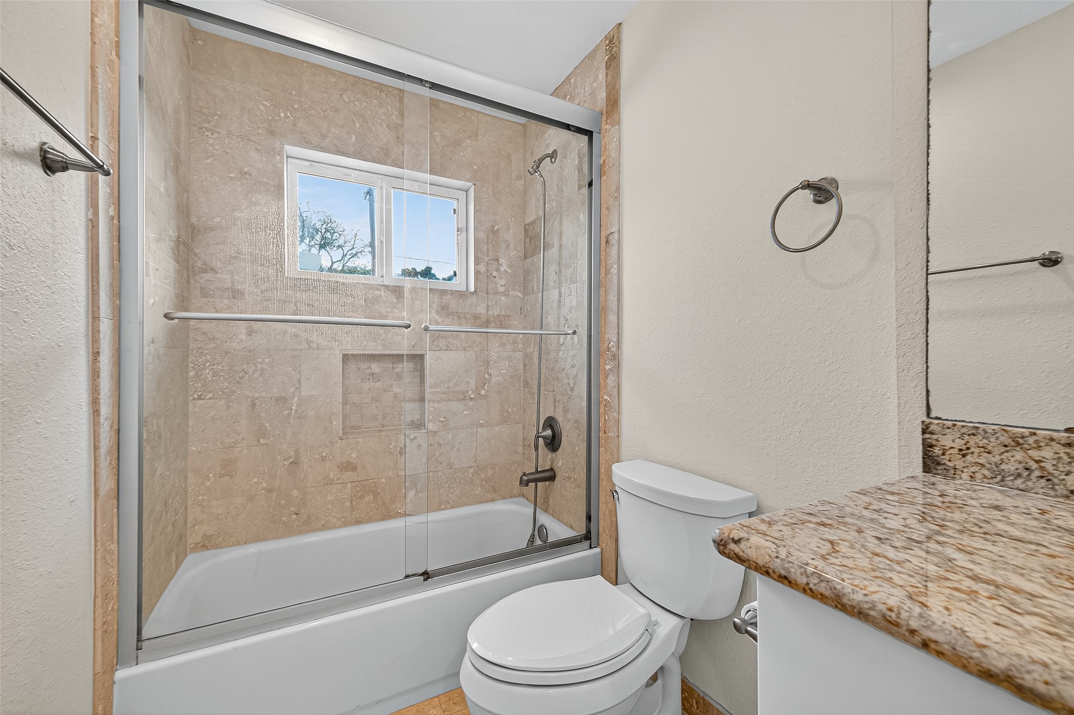 8530 Roos Road, Houston, TX 77036