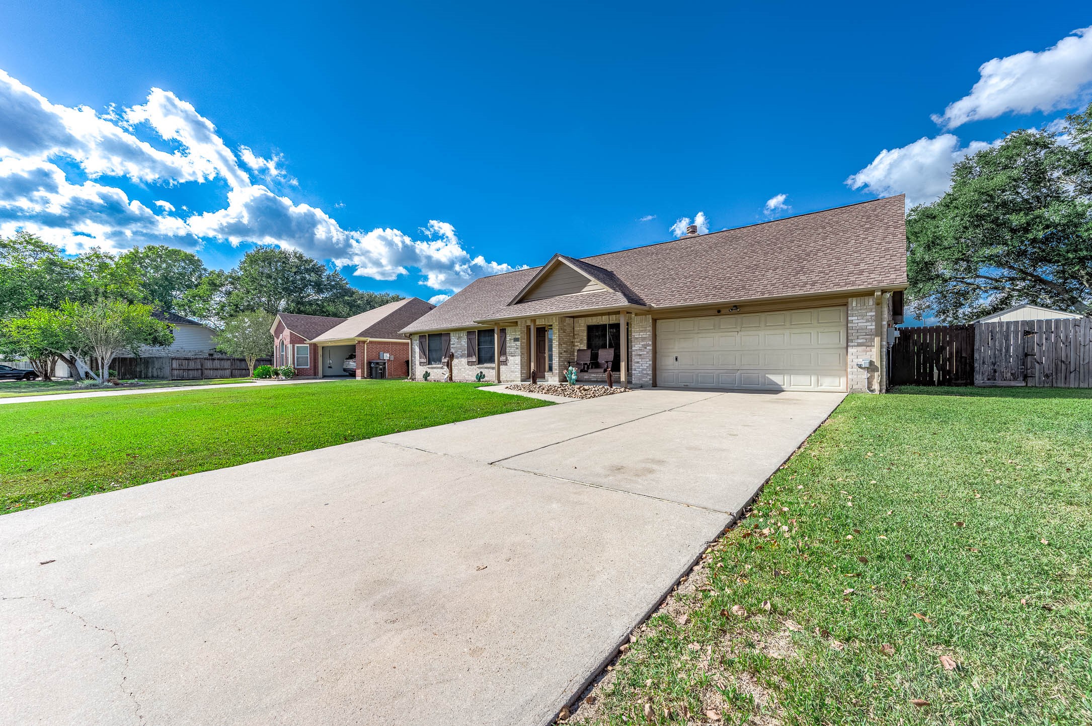 Double wide driveway...PLUS...NEW ROOF IN 2025! Double wide driveway...PLUS...NEW ROOF IN 2025!