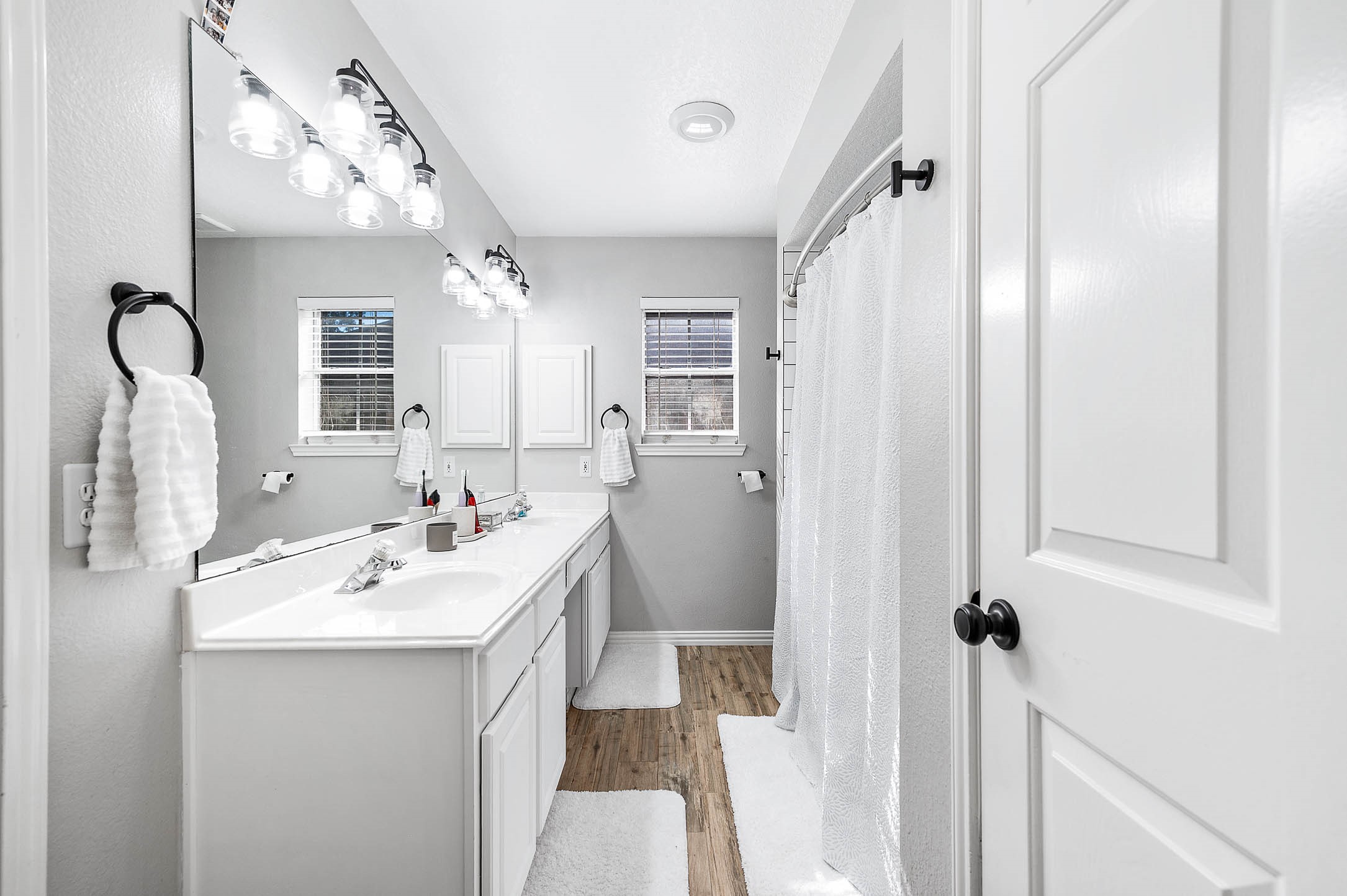 Nice and bright in this primary bath