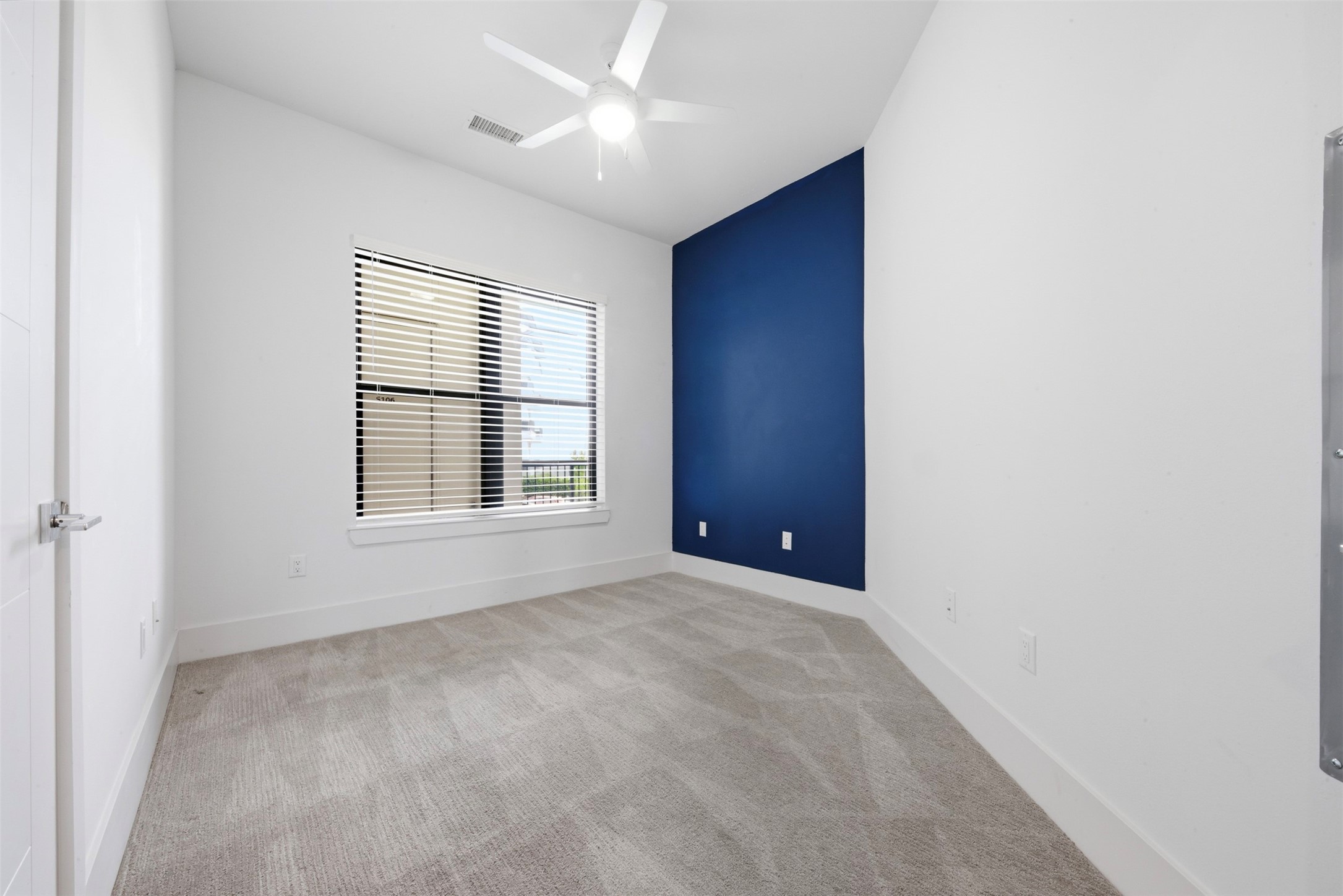 199 Waterpoint Court, #106, Conroe, TX 77356