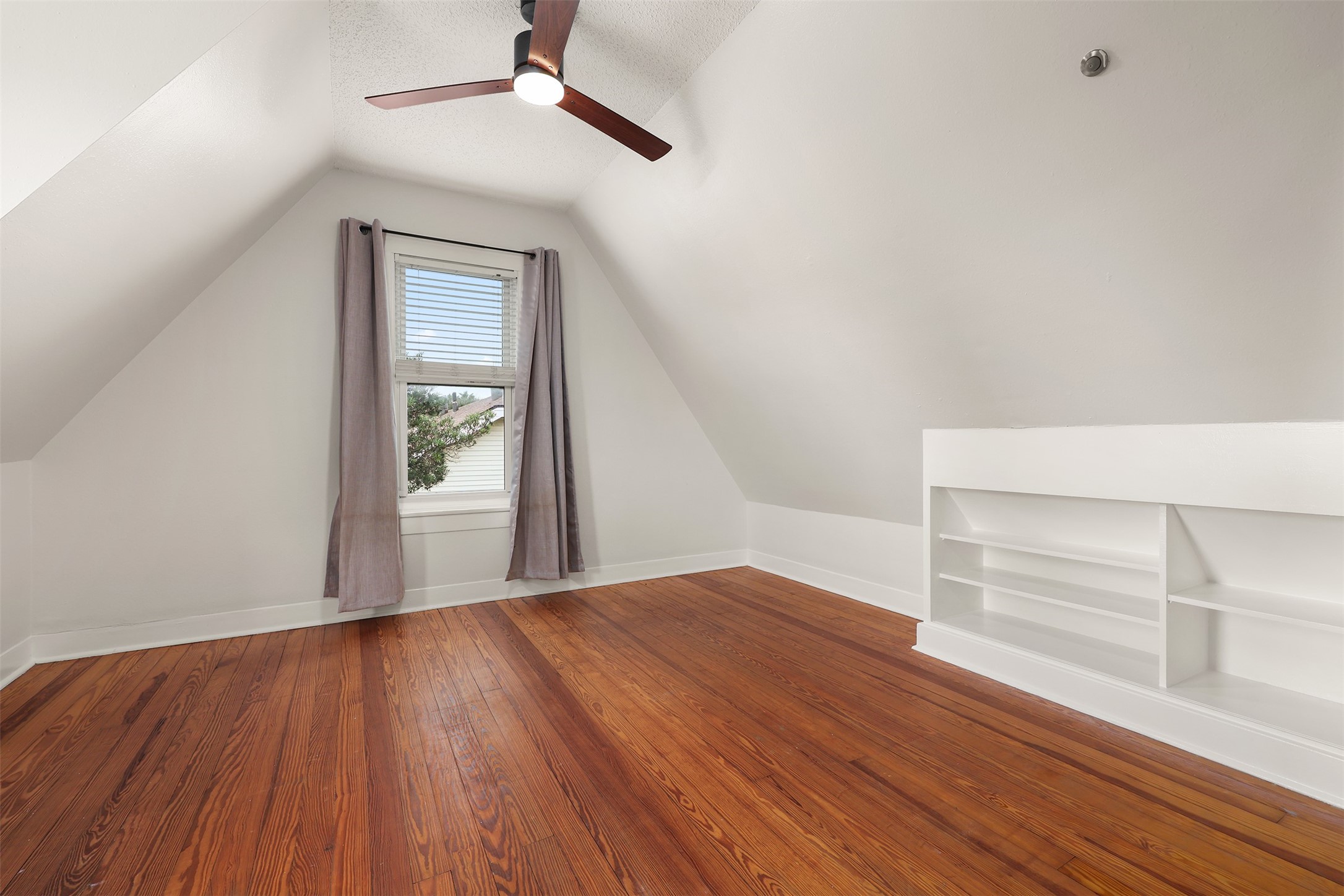 4323 Sherman Boulevard, Galveston, TX 77550