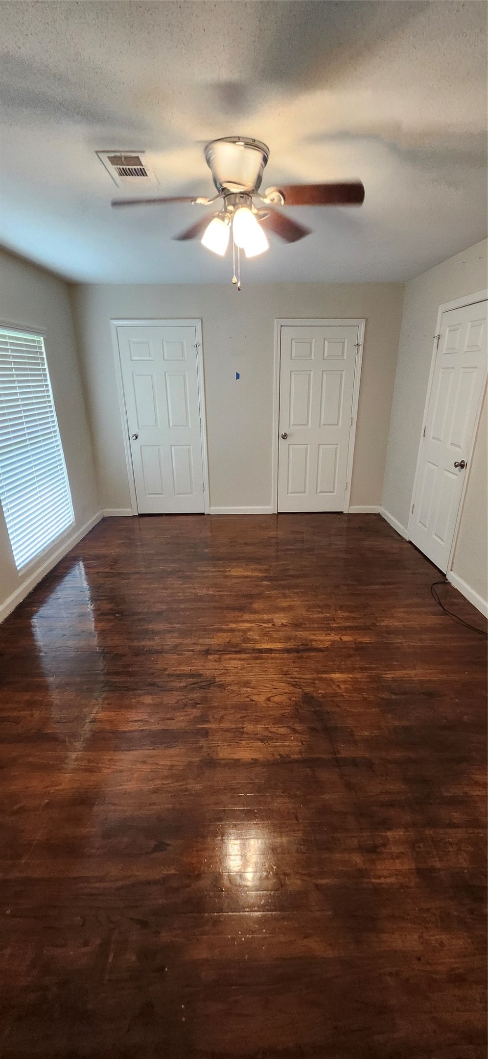 5655 Meadow Creek Lane, Houston, TX 77017