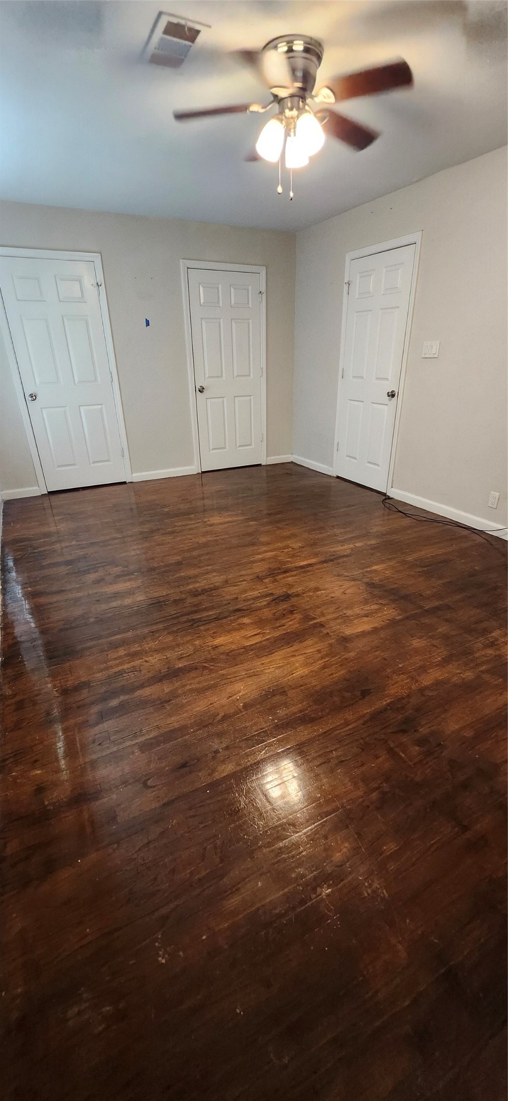 5655 Meadow Creek Lane, Houston, TX 77017