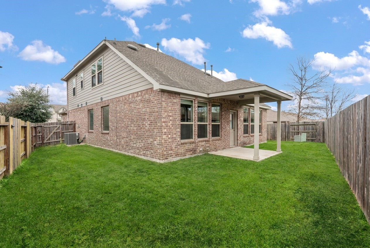 15910 Tug Court, Crosby, TX 77532