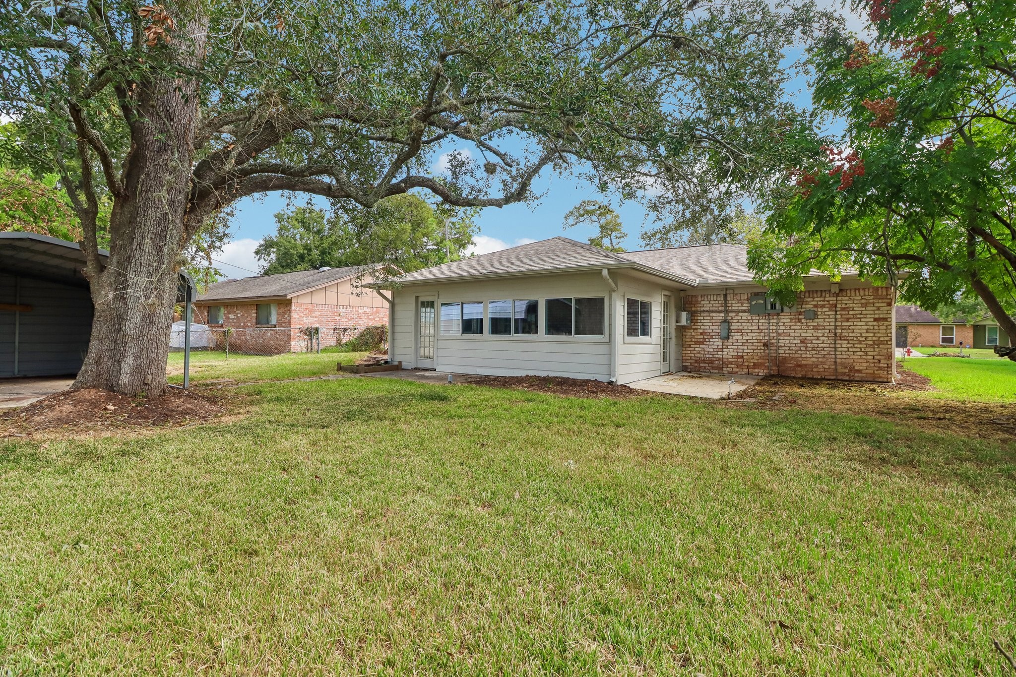 727 Hollyhock Street, Richwood, TX 77531