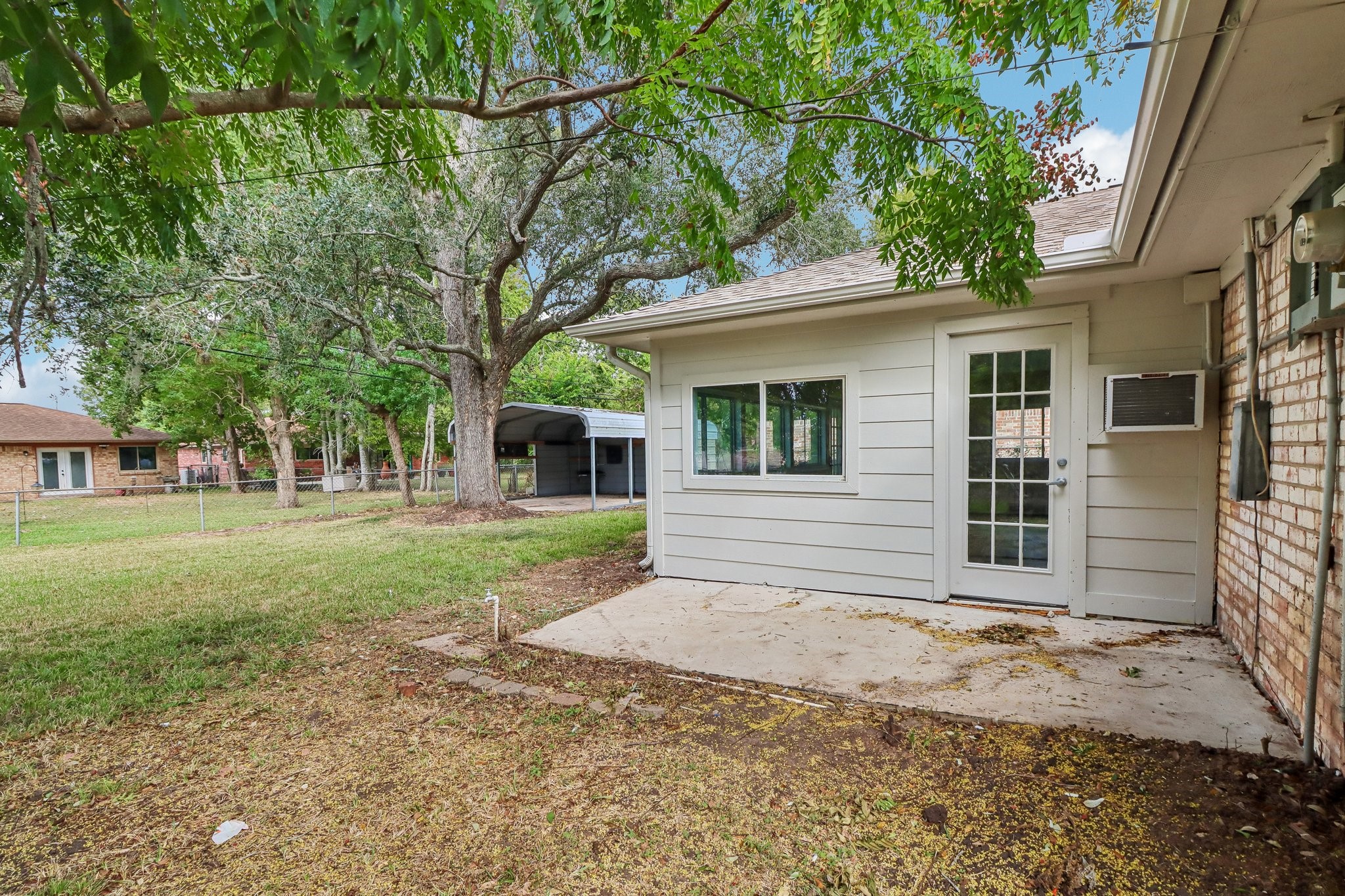 727 Hollyhock Street, Richwood, TX 77531