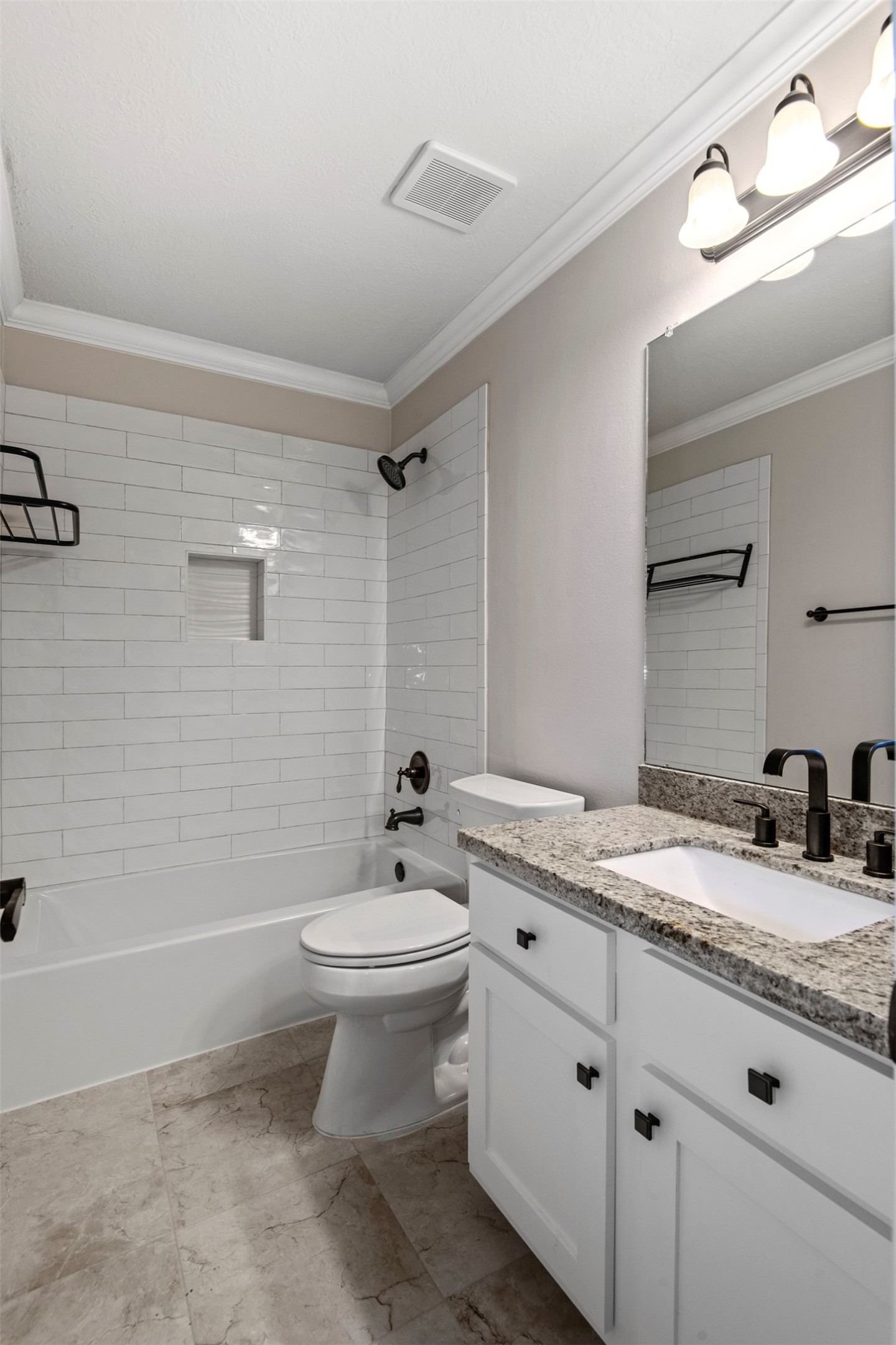 107 S Spiral Vine Circle, The Woodlands, TX 77381