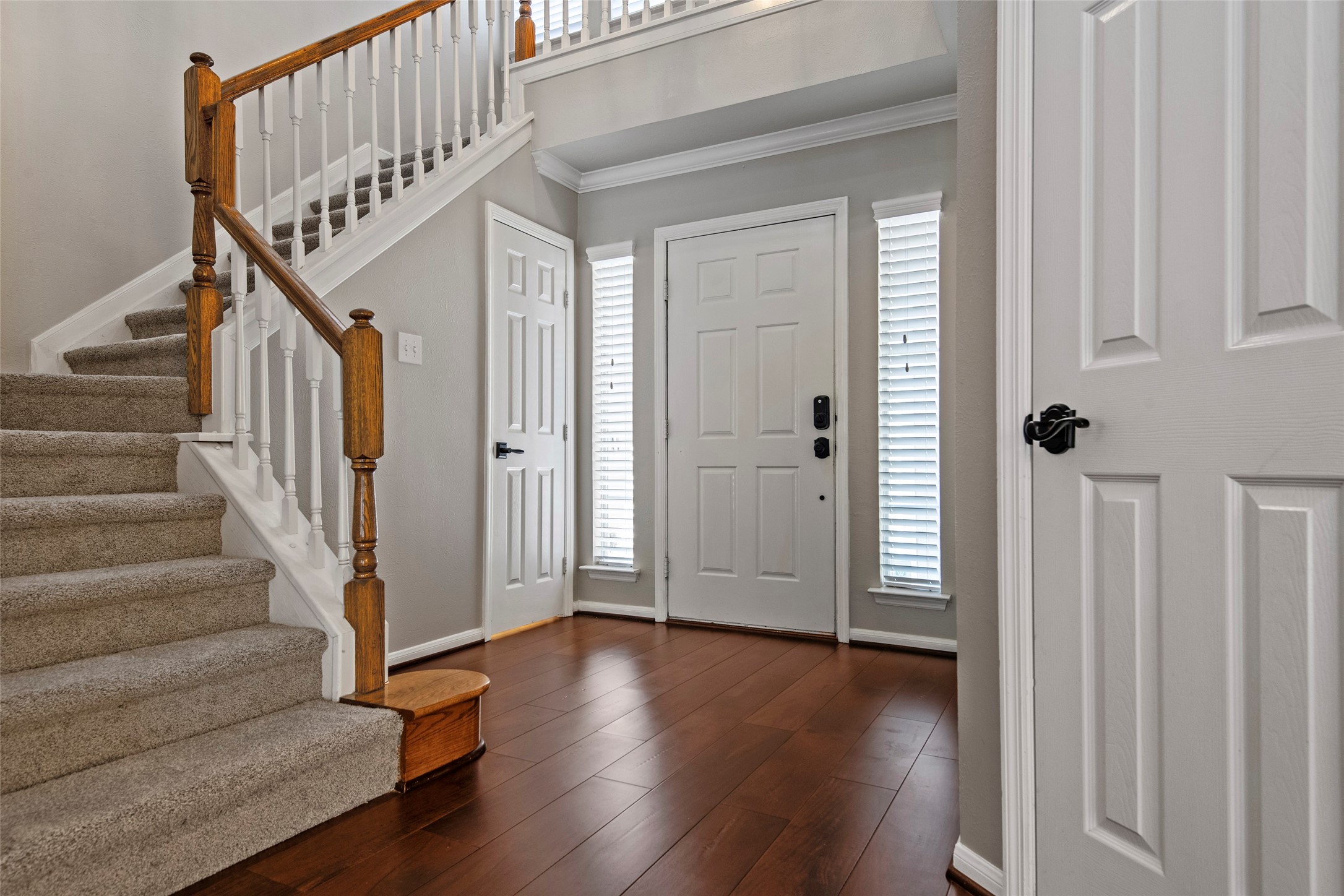 107 S Spiral Vine Circle, The Woodlands, TX 77381