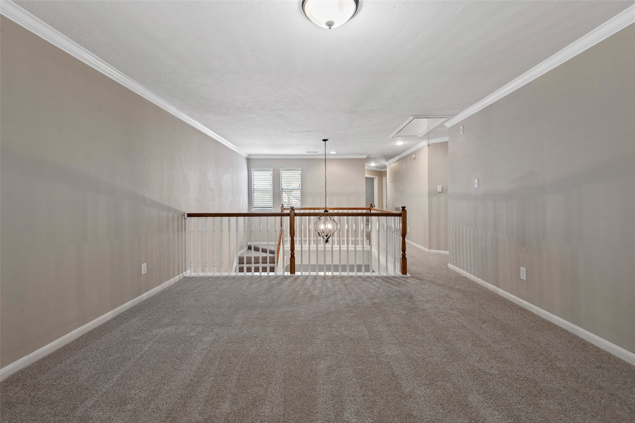 107 S Spiral Vine Circle, The Woodlands, TX 77381