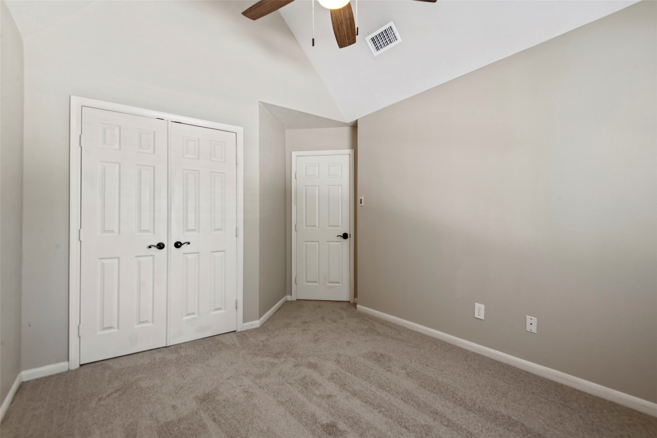 107 S Spiral Vine Circle, The Woodlands, TX 77381