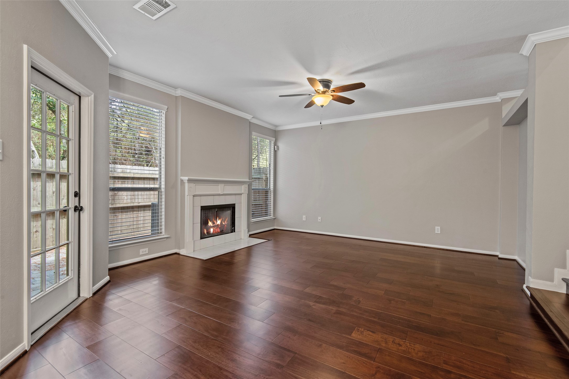 107 S Spiral Vine Circle, The Woodlands, TX 77381