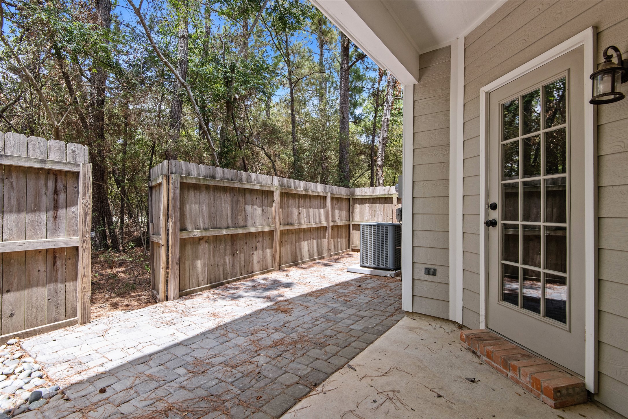 107 S Spiral Vine Circle, The Woodlands, TX 77381