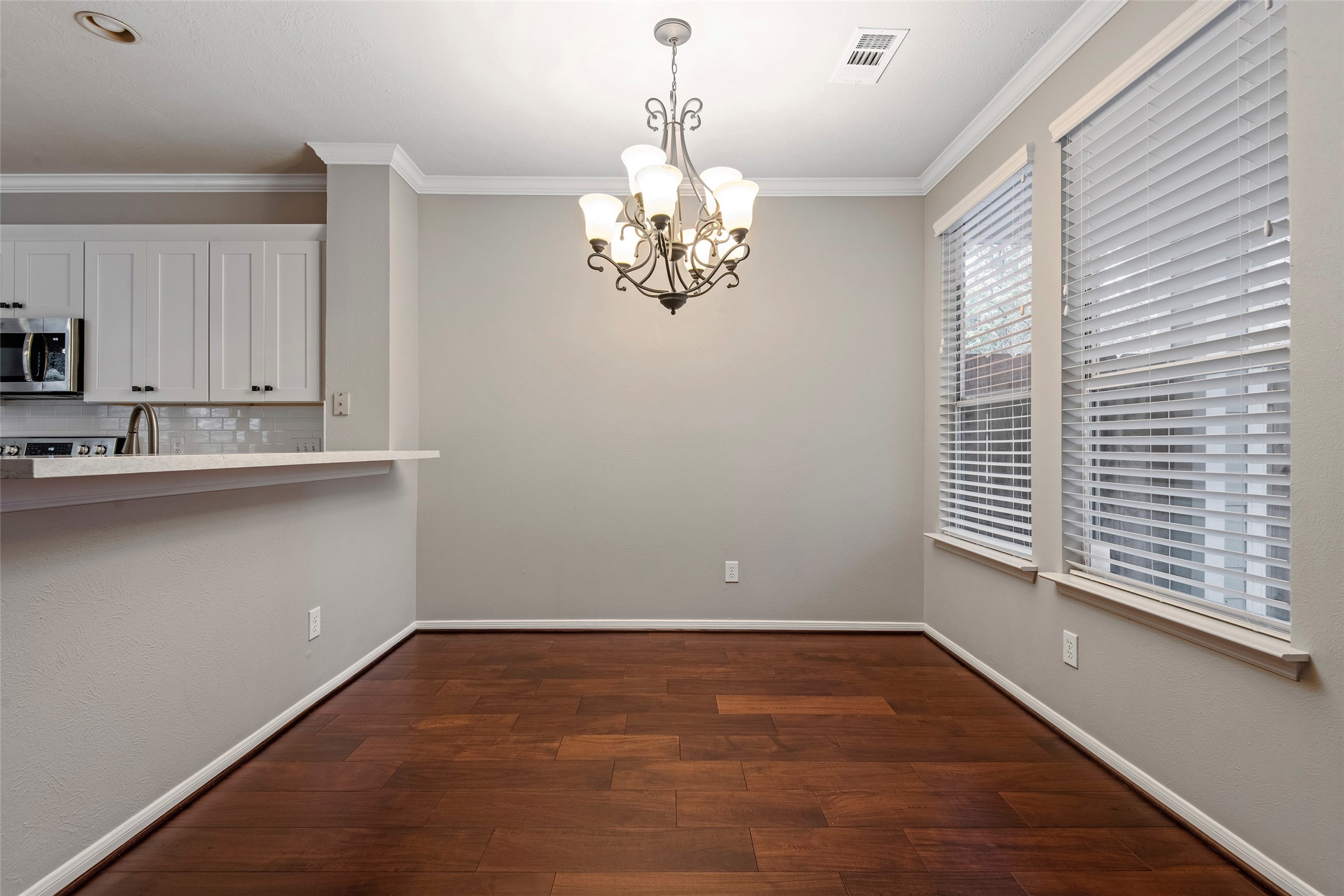 107 S Spiral Vine Circle, The Woodlands, TX 77381