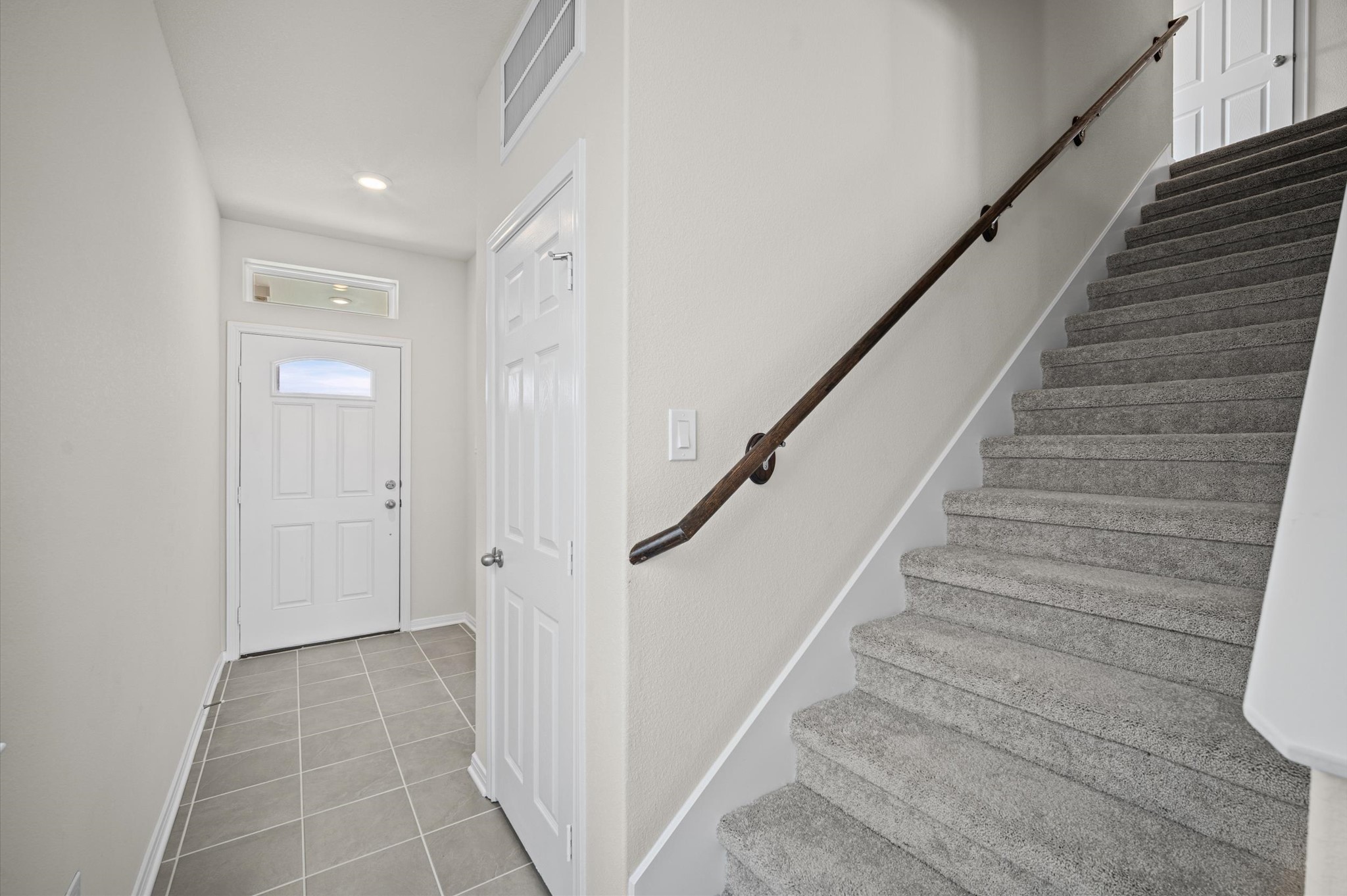 1369 Mixander Way, La Porte, TX 77571
