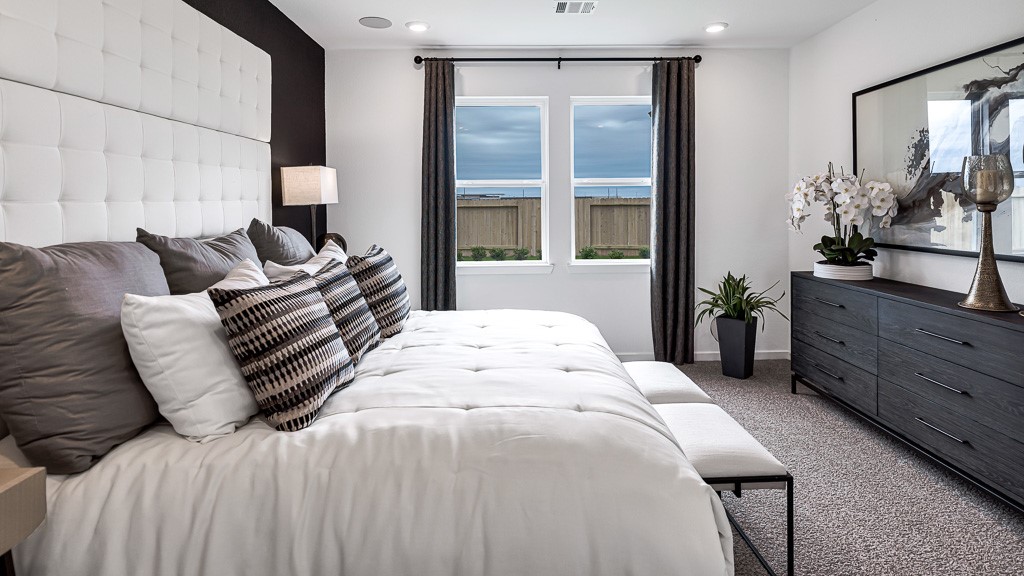 Spacious large windows allow great natural lighting and outdoor views to backyard.
