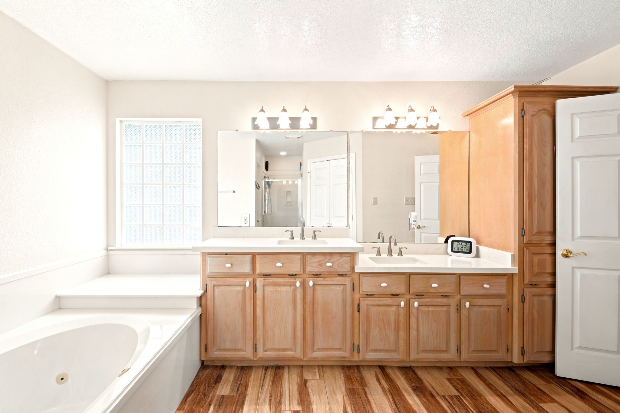 2203 Shouse Road, Santa Fe, TX 77510