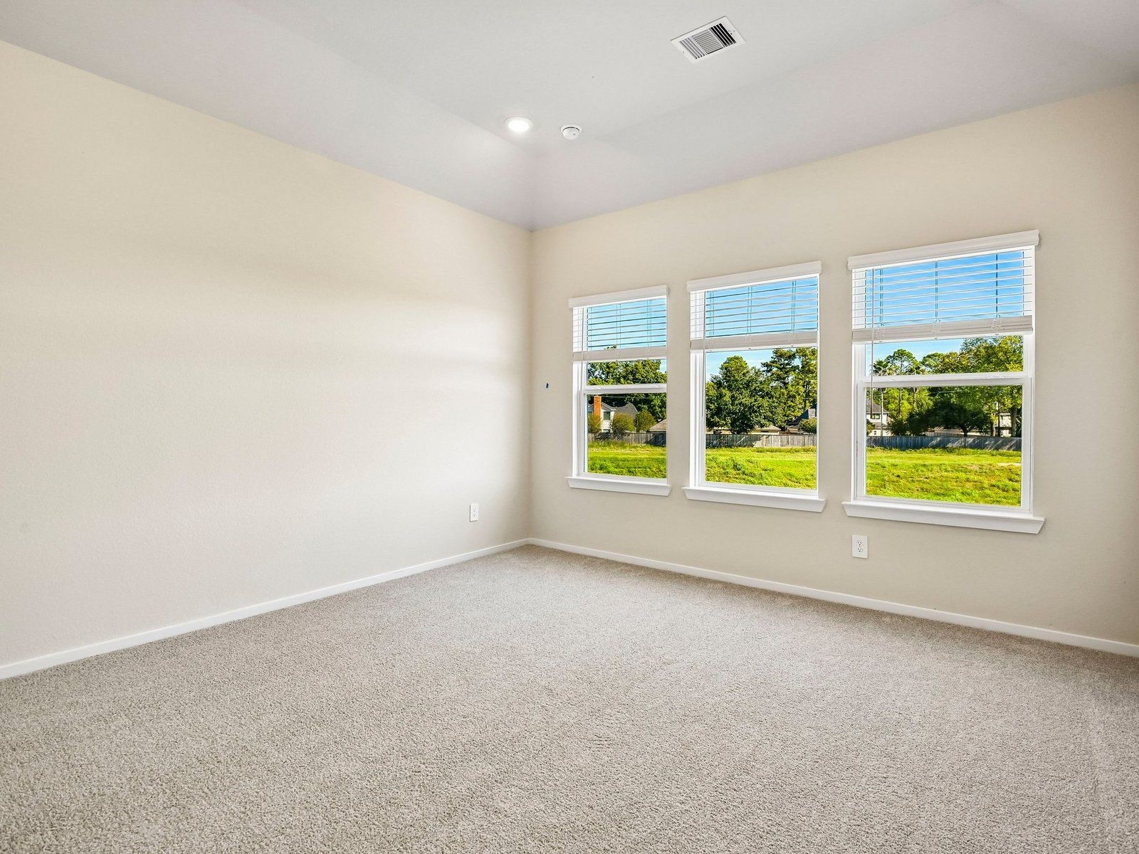 Photo is not of the actual home, but is an inspirational photo of builder's model home and may depict options, furnishings, and/or decorator features that are not included.