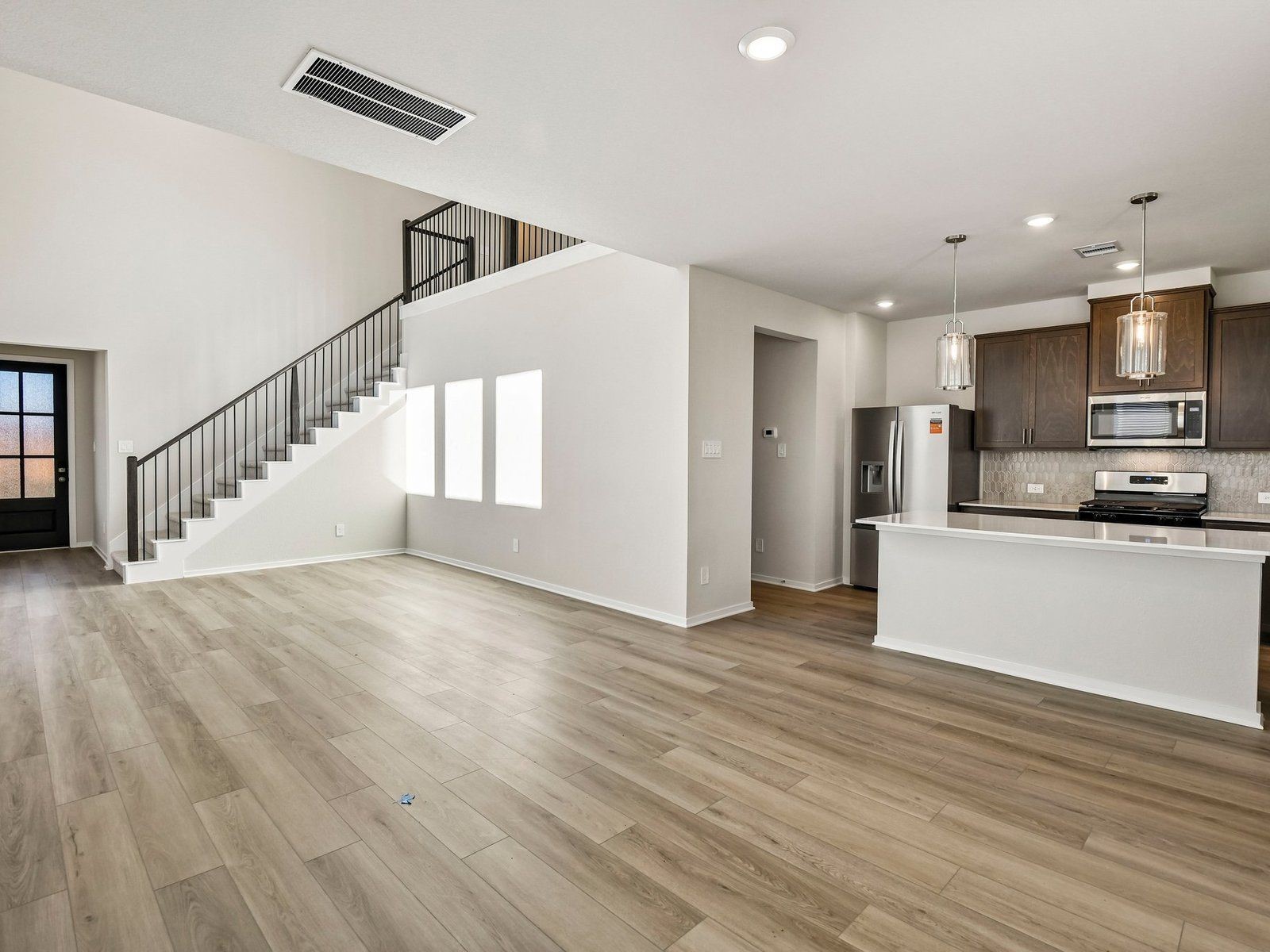 Photo is not of the actual home, but is an inspirational photo of builder's model home and may depict options, furnishings, and/or decorator features that are not included. Photo is not of the actual home, but is an inspirational photo of builder's model home and may depict options, furnishings, and/or decorator features that are not included.