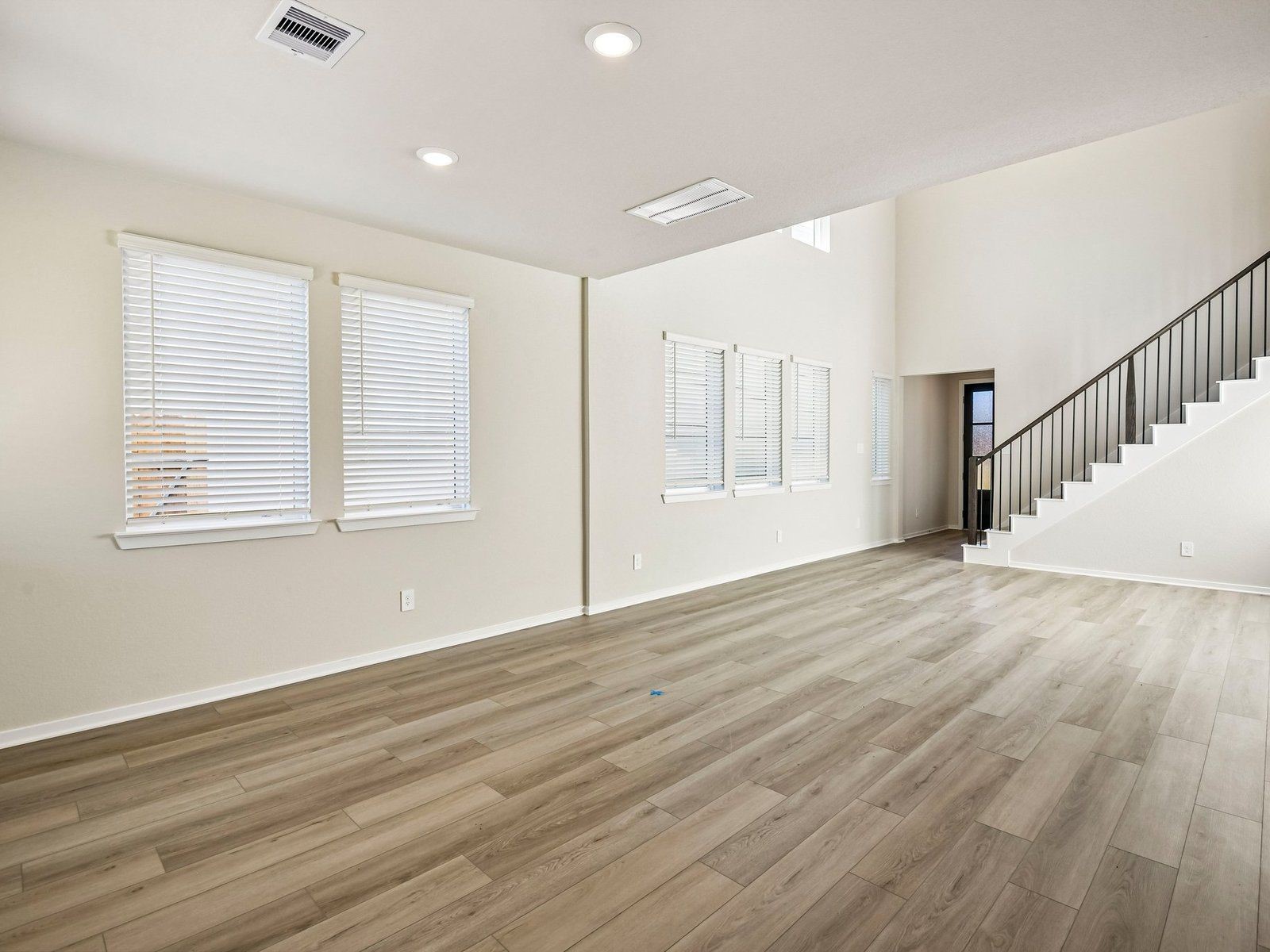 Photo is not of the actual home, but is an inspirational photo of builder's model home and may depict options, furnishings, and/or decorator features that are not included. Photo is not of the actual home, but is an inspirational photo of builder's model home and may depict options, furnishings, and/or decorator features that are not included.